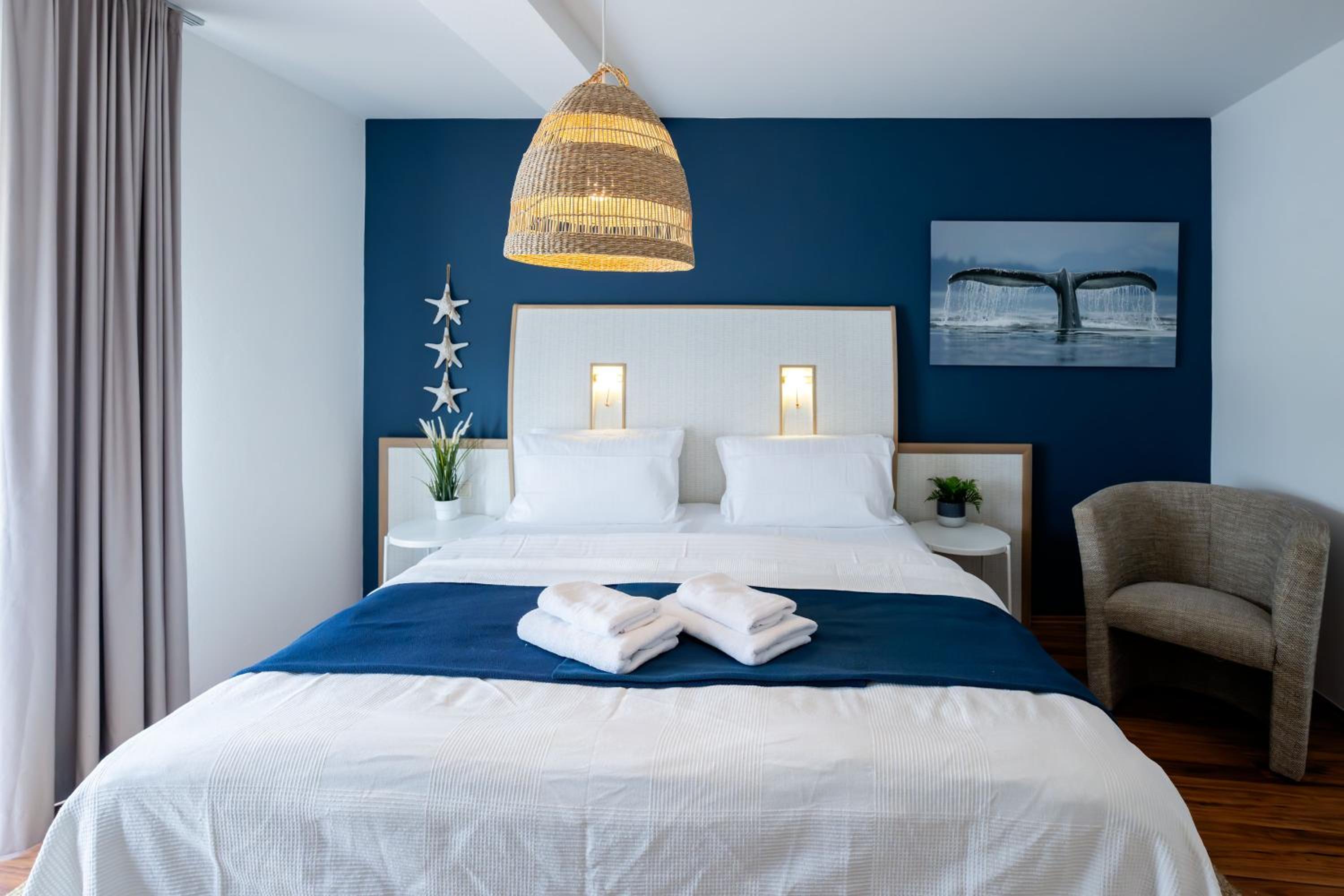 Two-bedroom family suite in the annex building photo 1
