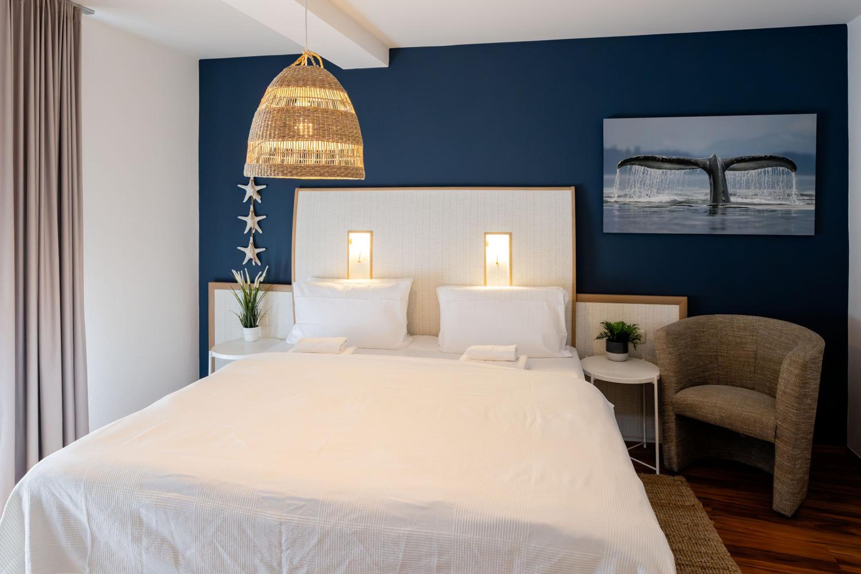 Two-bedroom family suite in the annex building photo 3