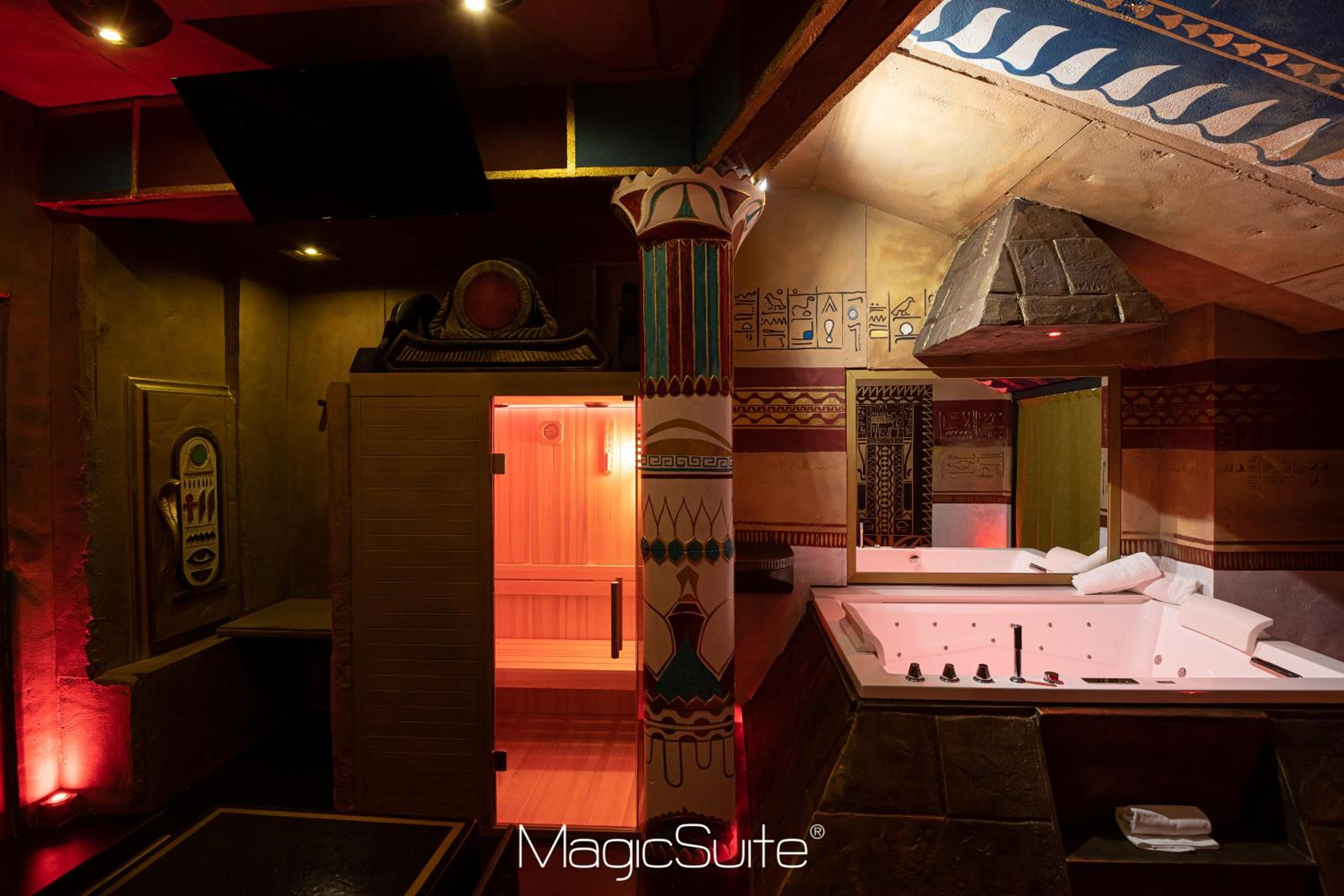 Suite - Photo 4