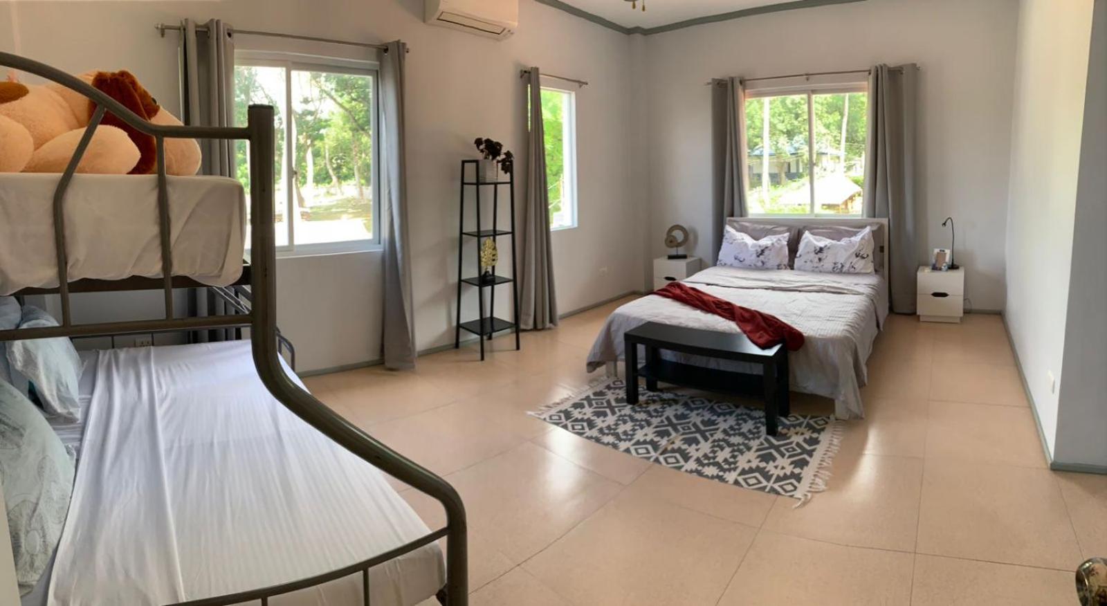 Deluxe Family Suite photo 2