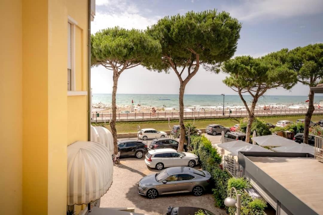 Double Room with Balcony and Sea View photo 2