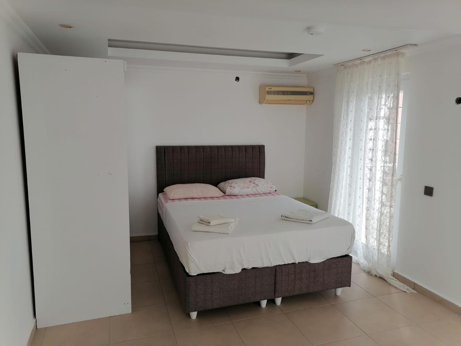 Villa photo 2