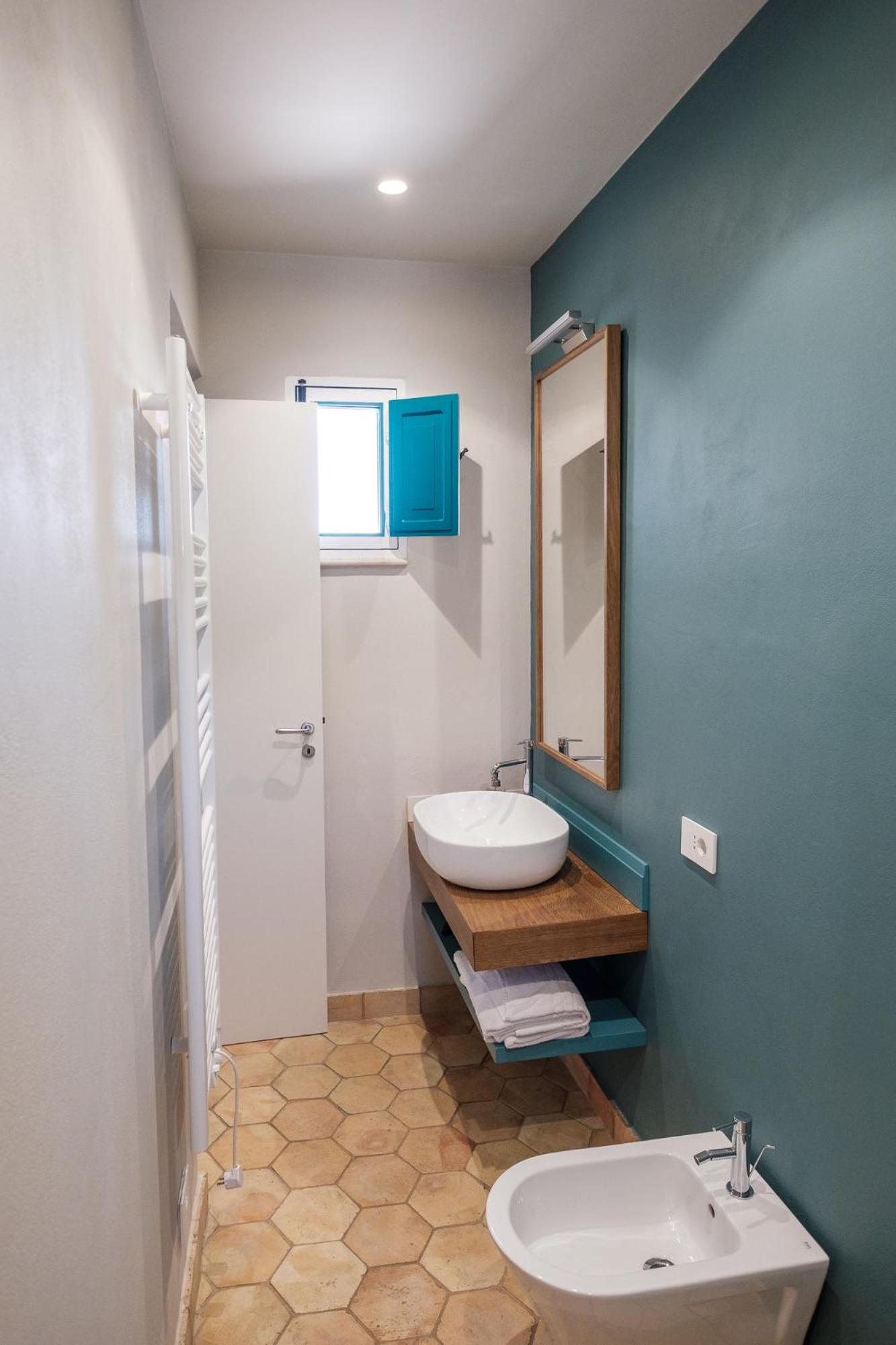 Deluxe Triple Room - Photo 2