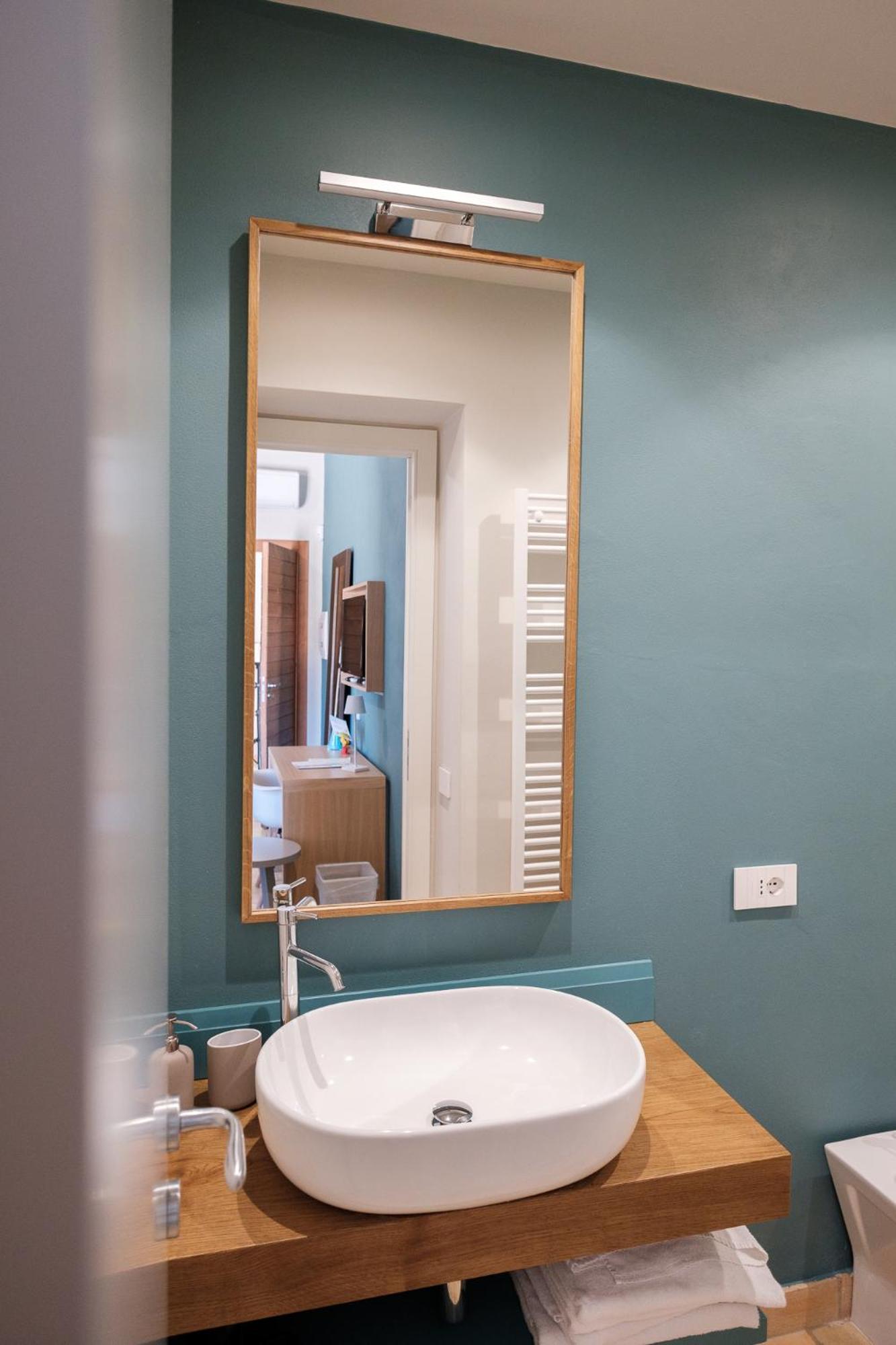 Deluxe Triple Room - Photo 3