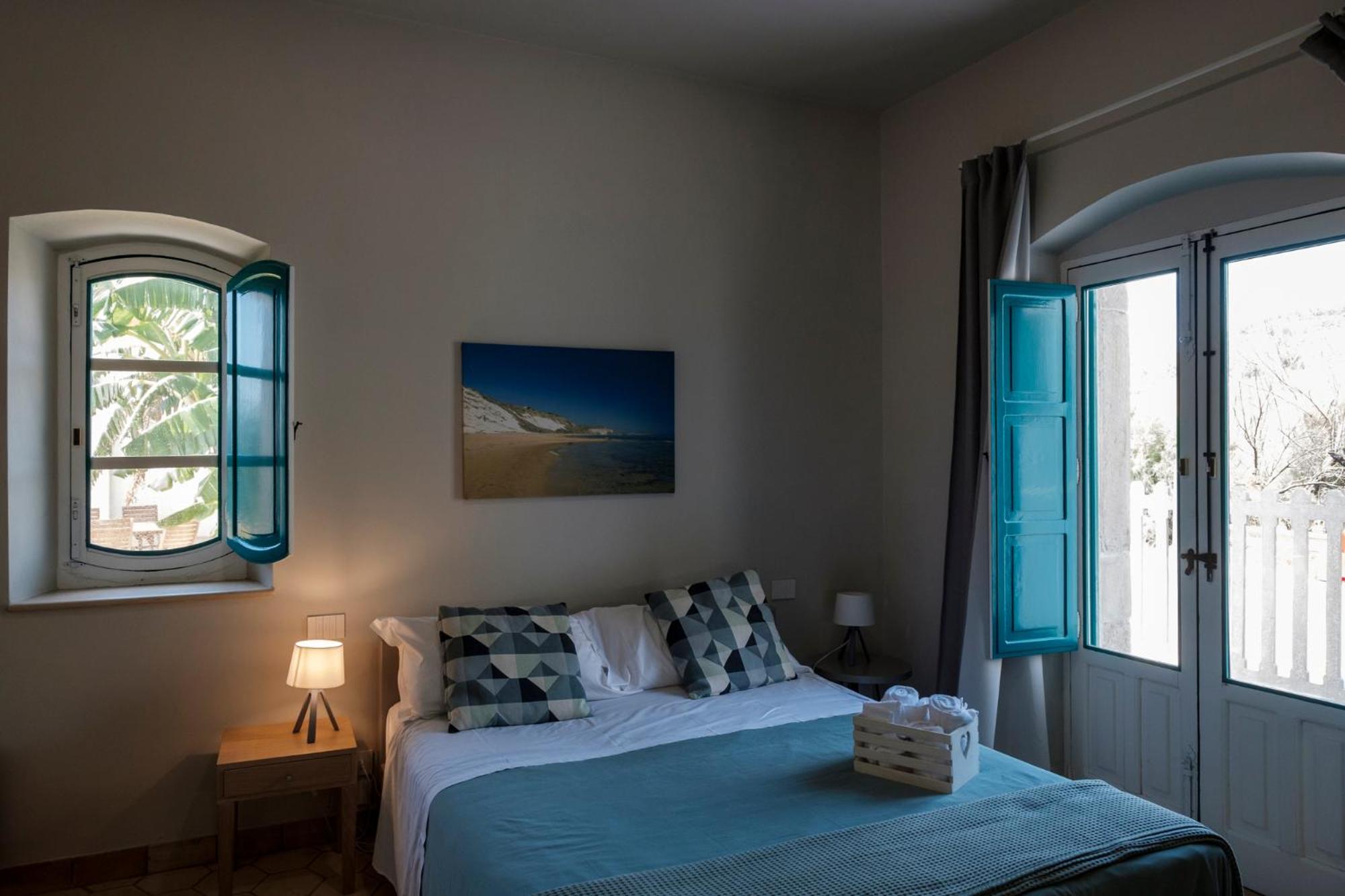 Deluxe Triple Room - Photo 1
