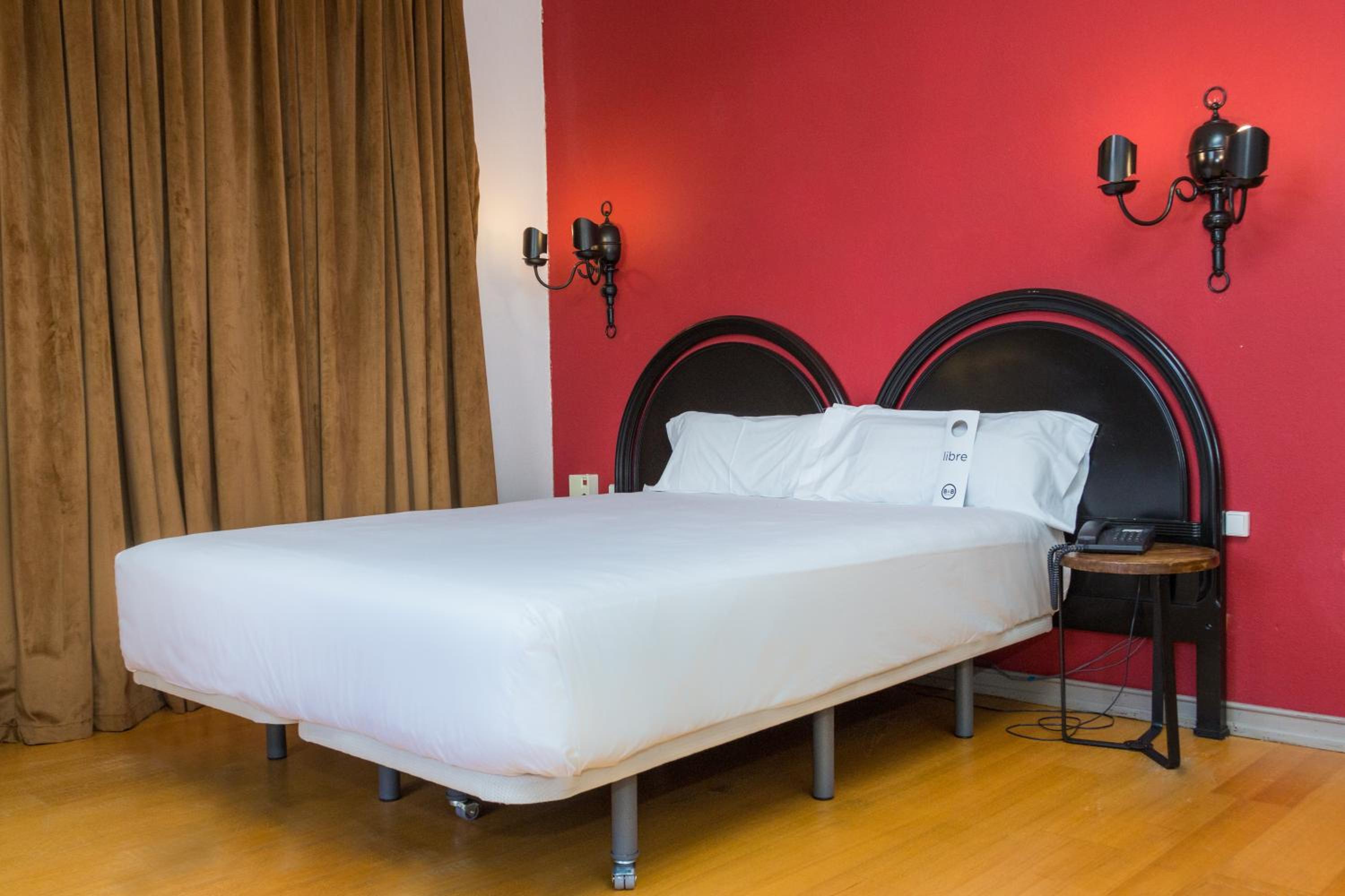 Quarto Duplo Standard