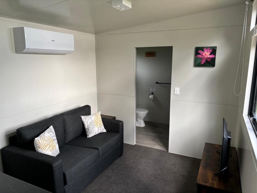 One-Bedroom House photo 2