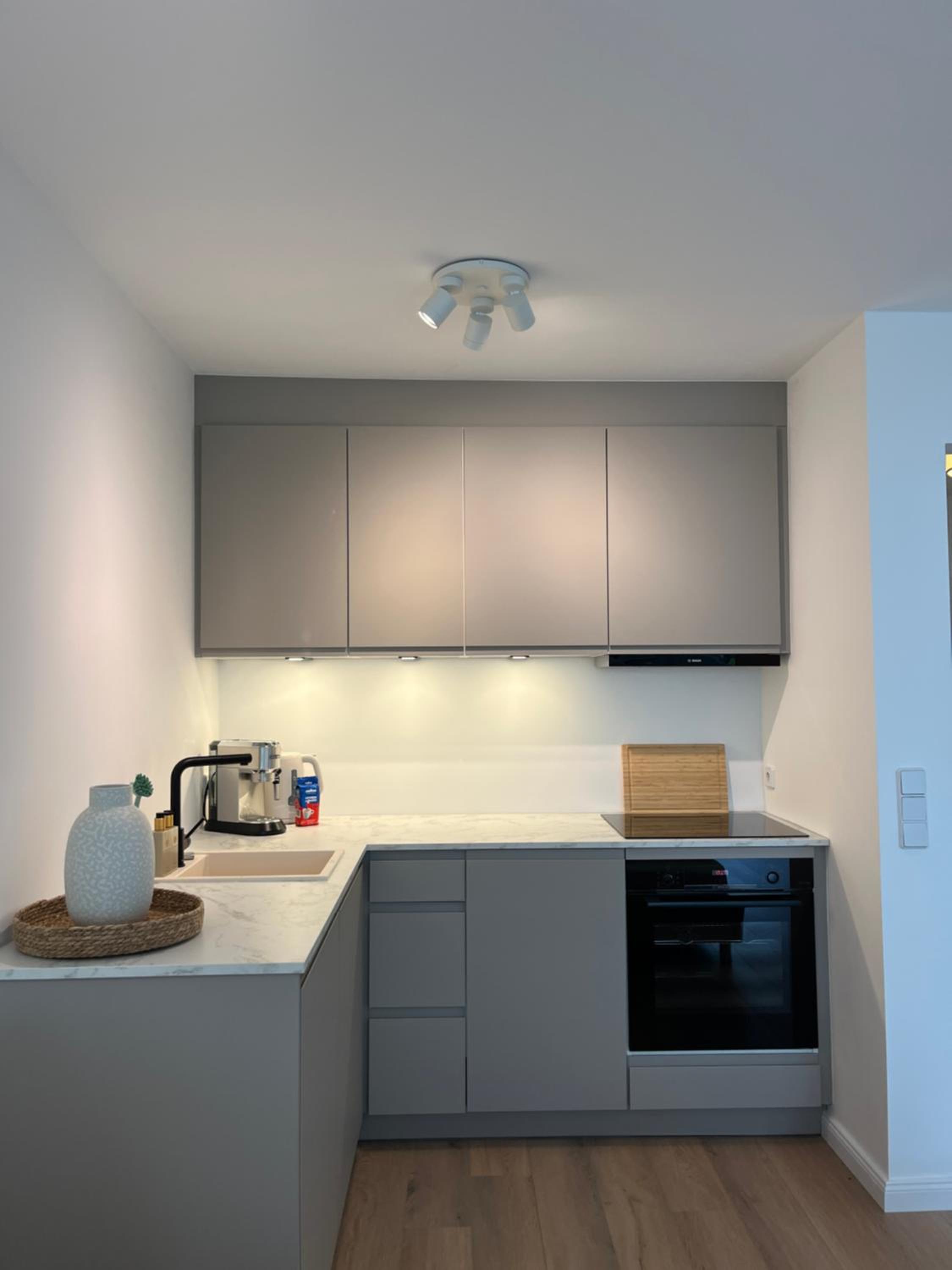 One-Bedroom Apartment - Oceanfront photo 3