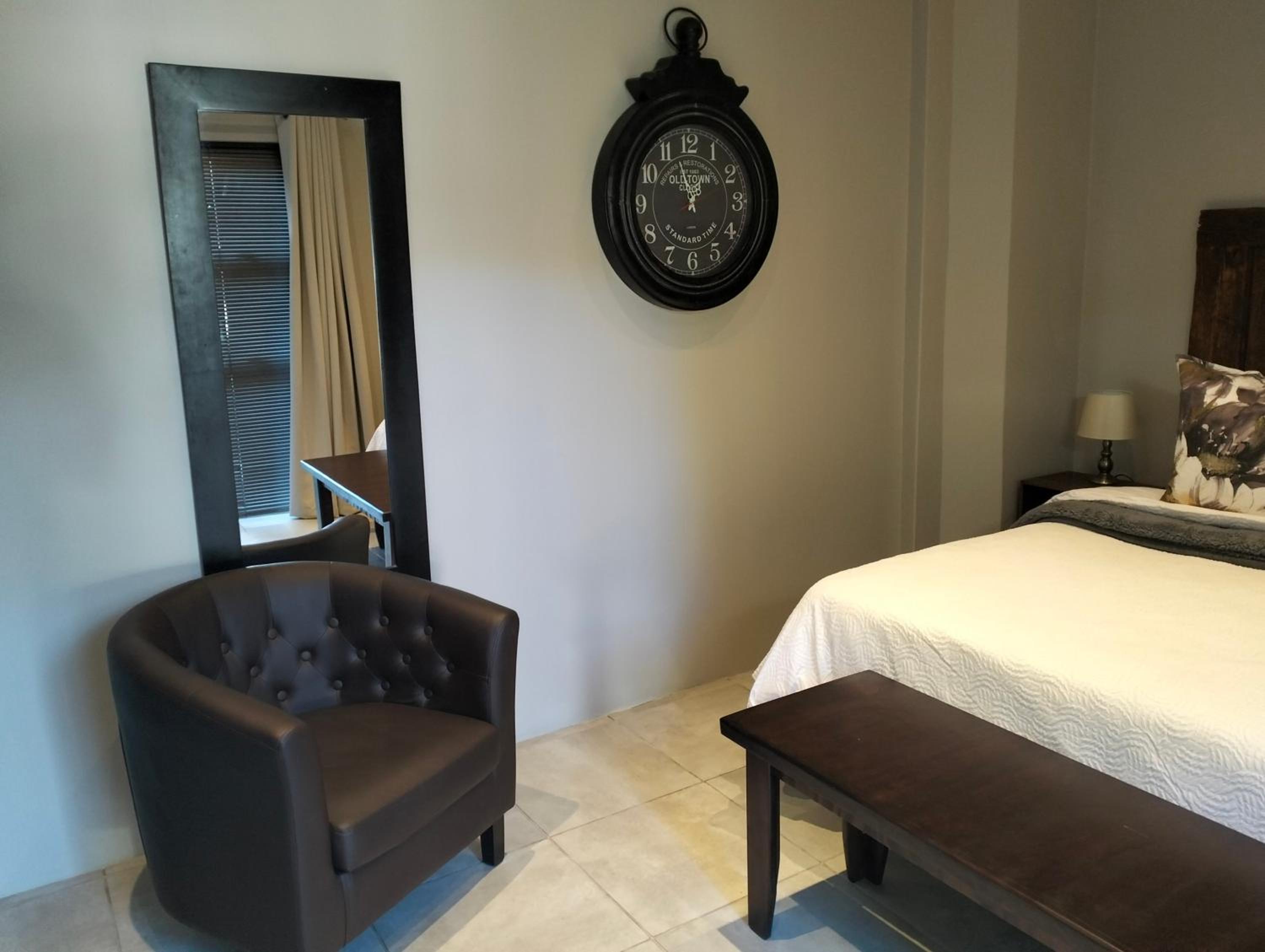 Double Room with Private Bathroom photo 3