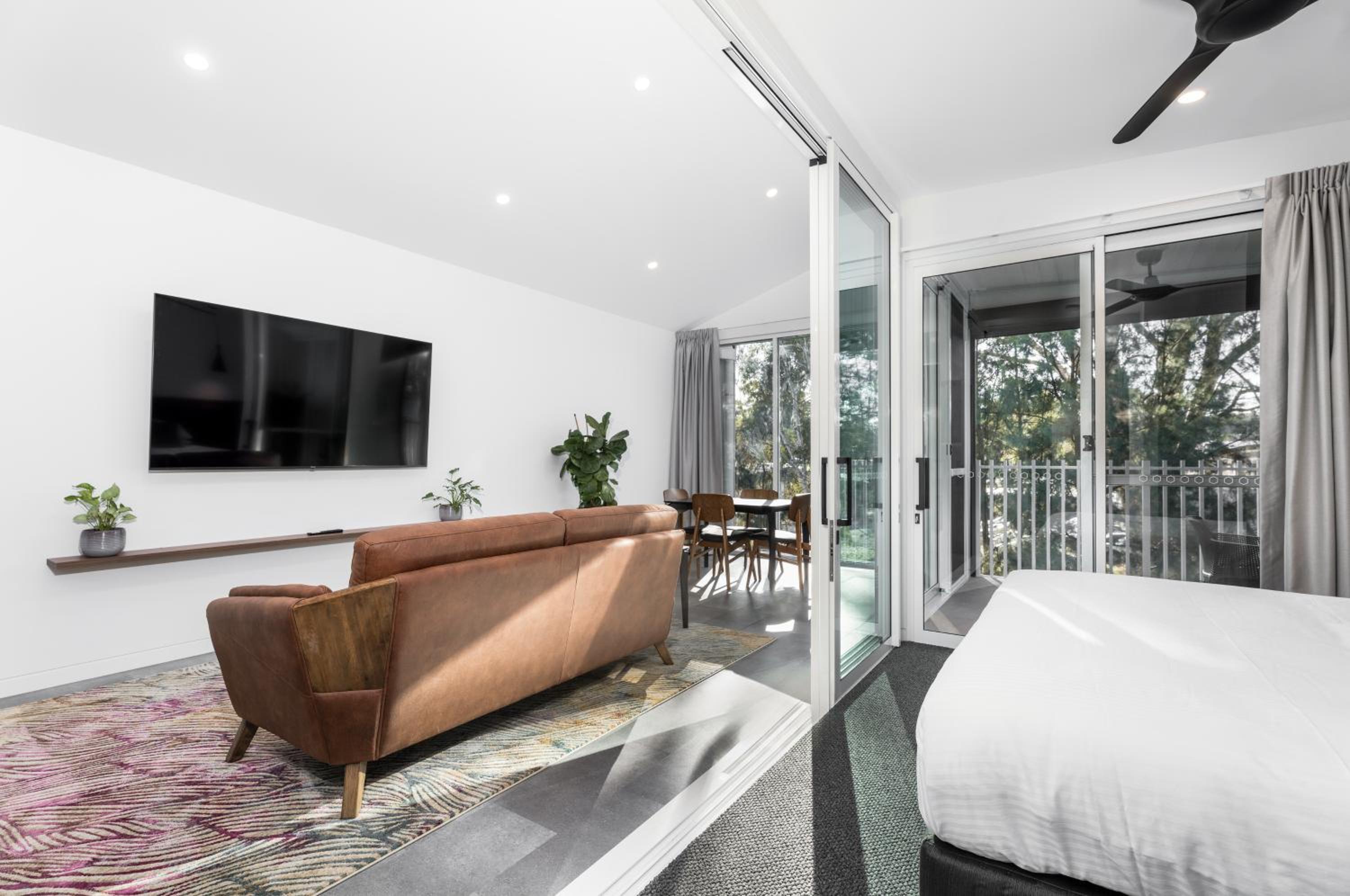 One-Bedroom Apartment with Balcony