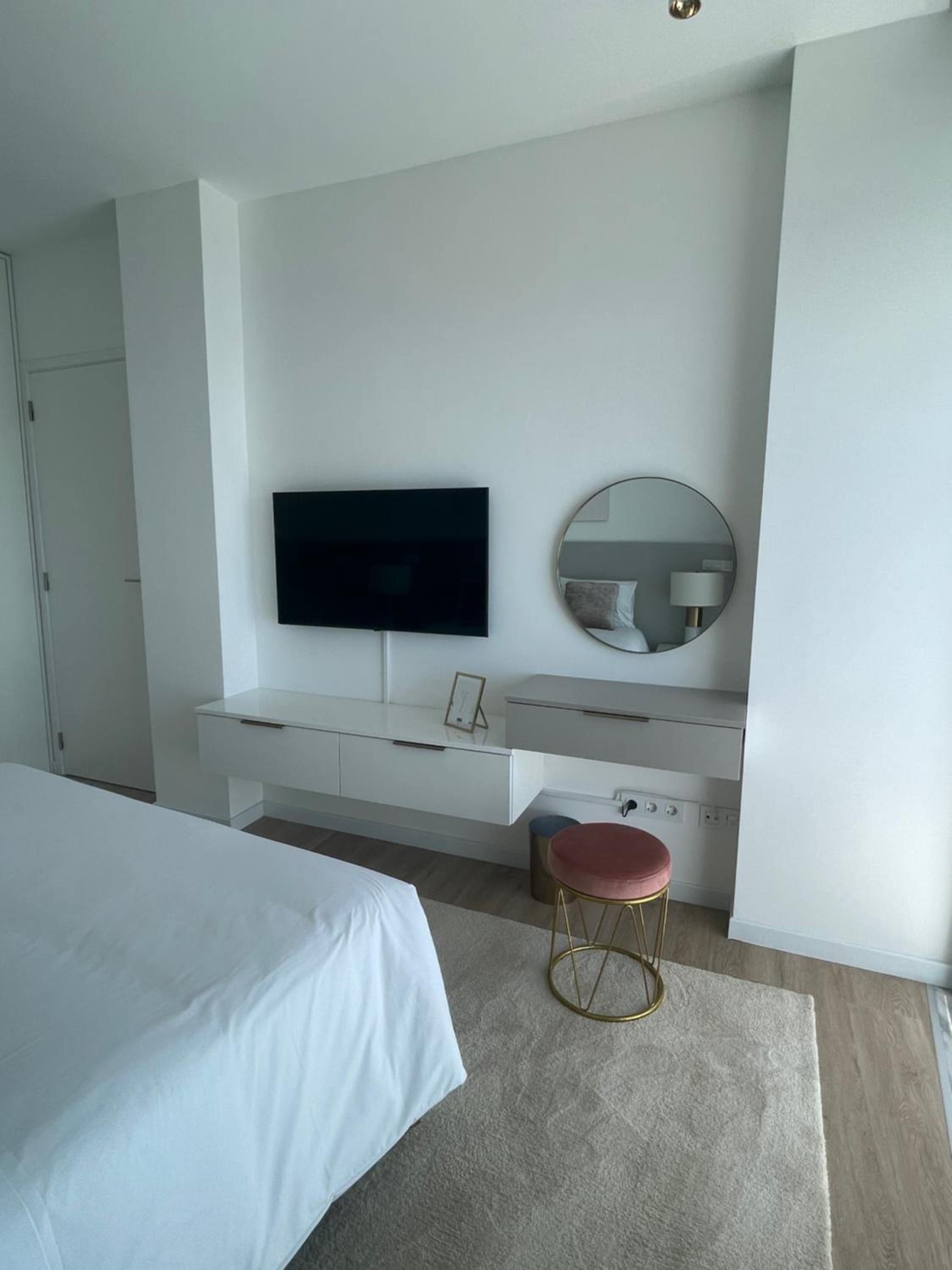 Three-Bedroom Apartment photo 1