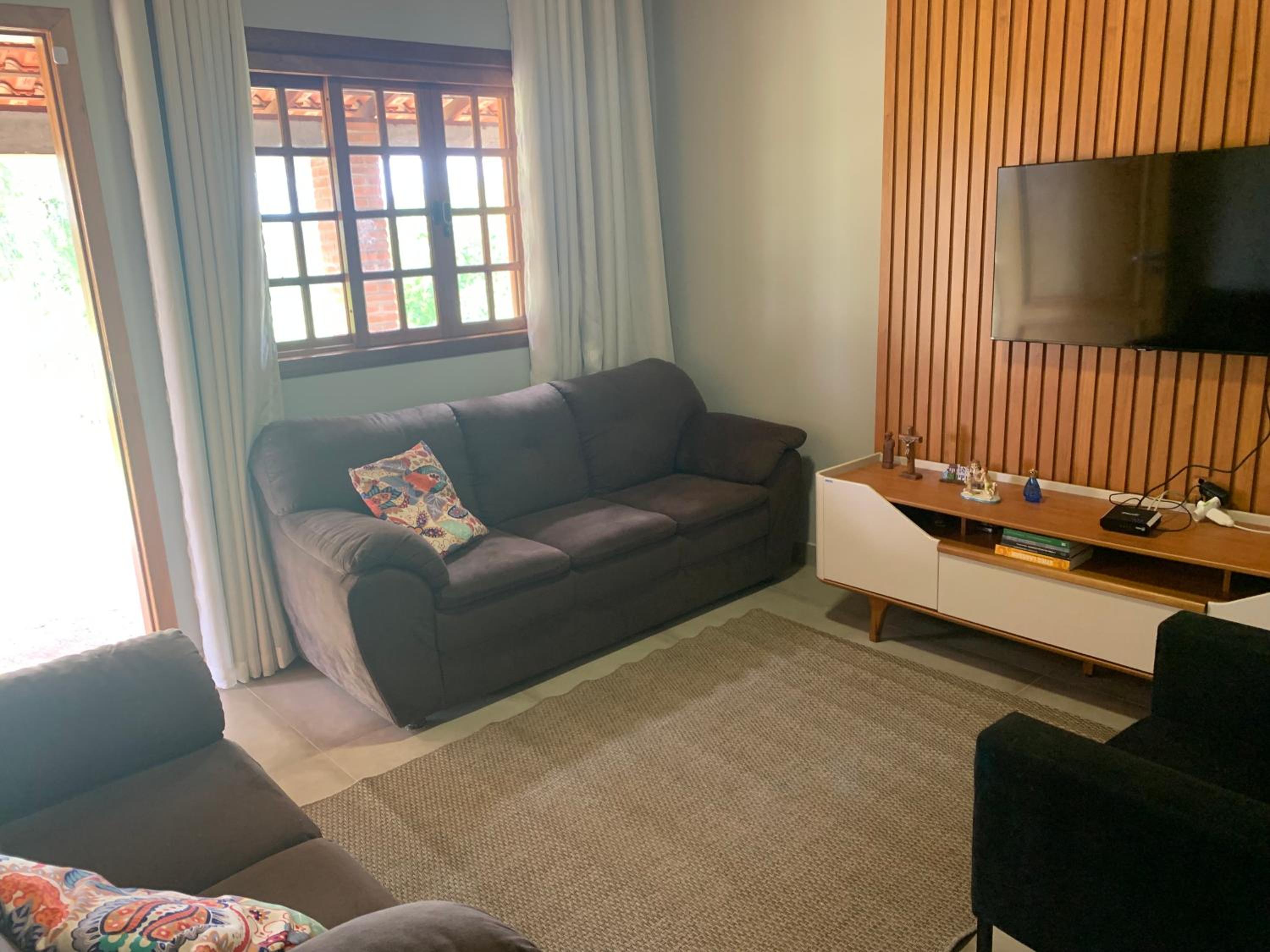Three-Bedroom House photo 2