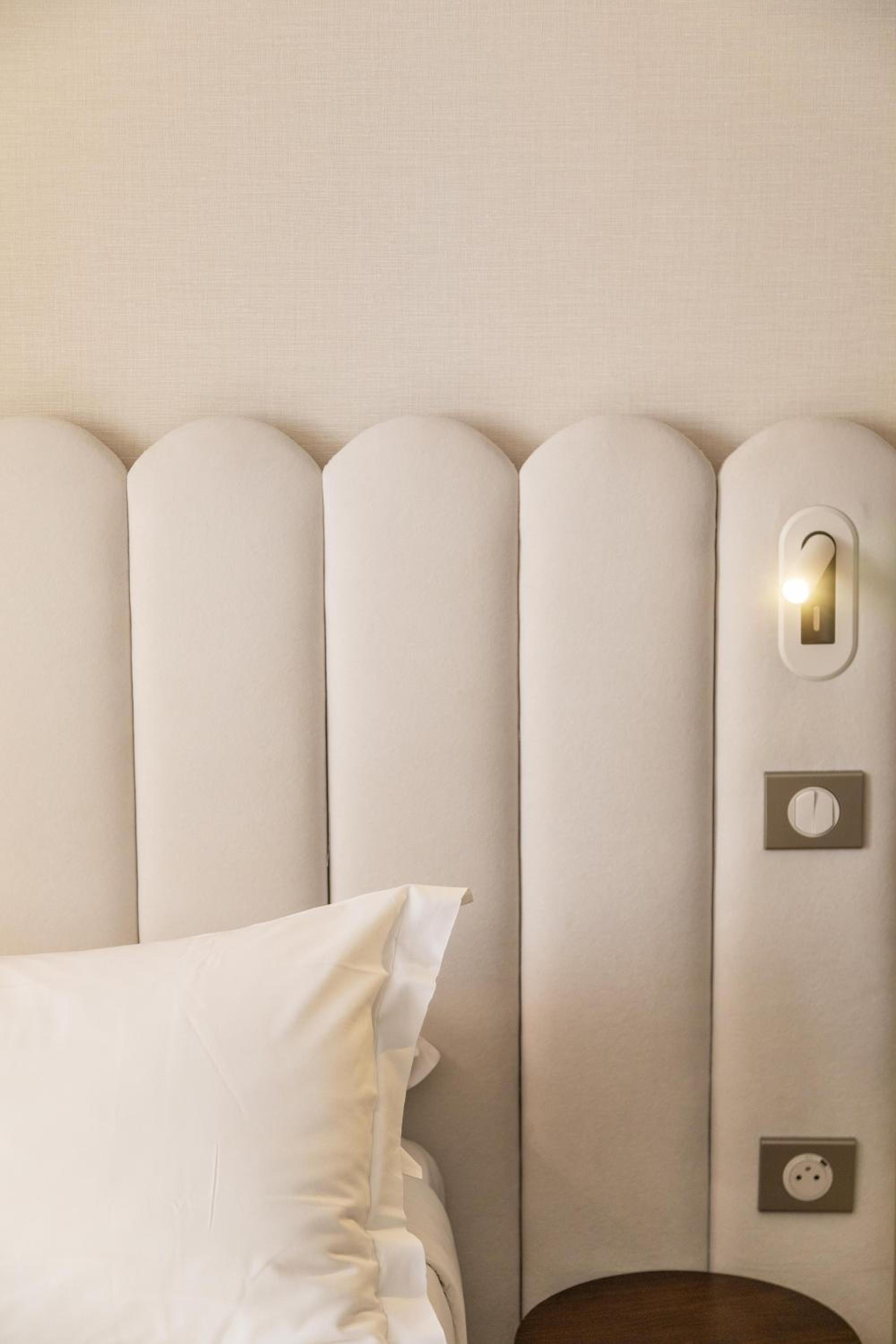 Double Room - "Côté sud with city view" - Photo 6
