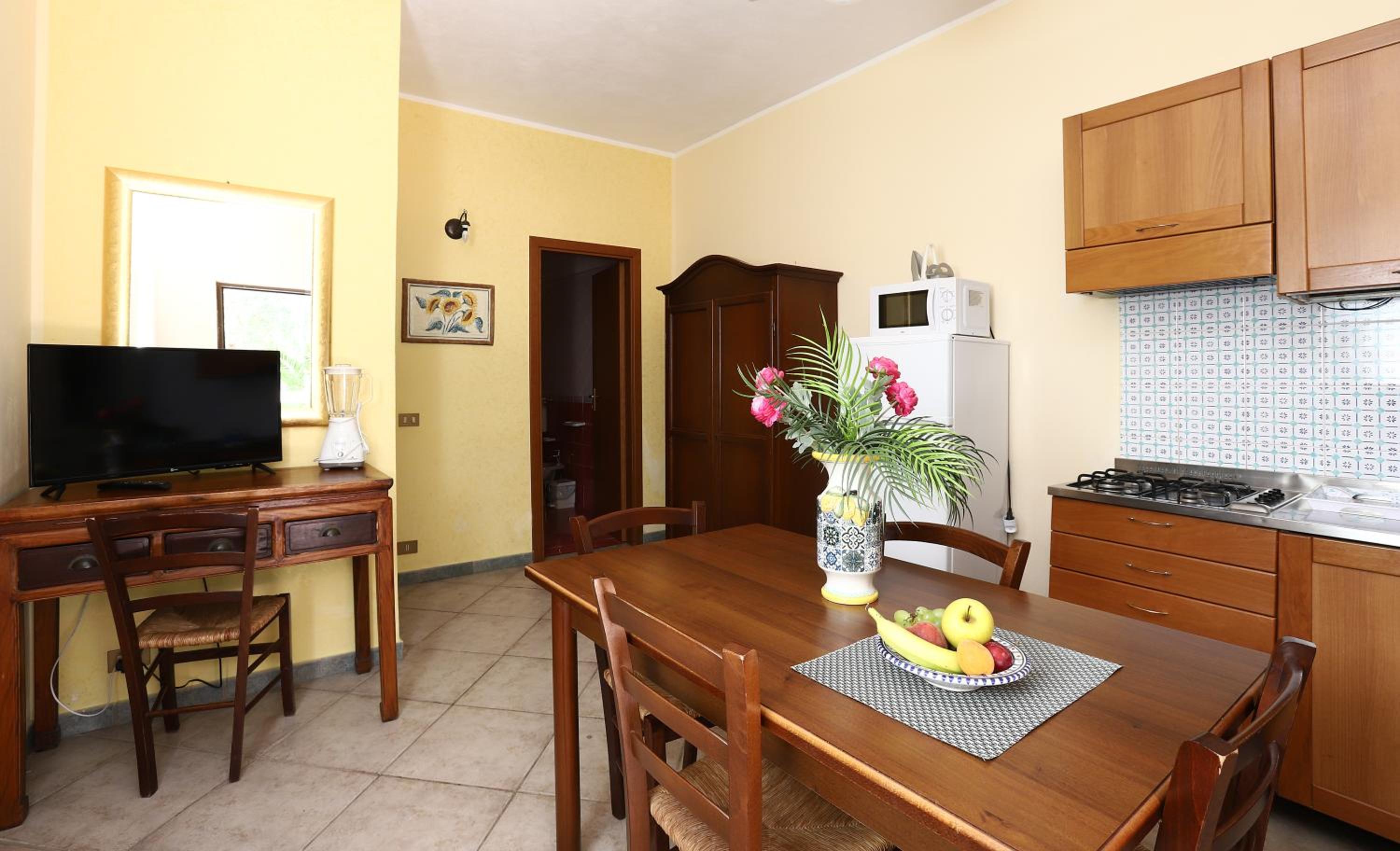 Two-Bedroom Apartment (5 Adults) photo 2