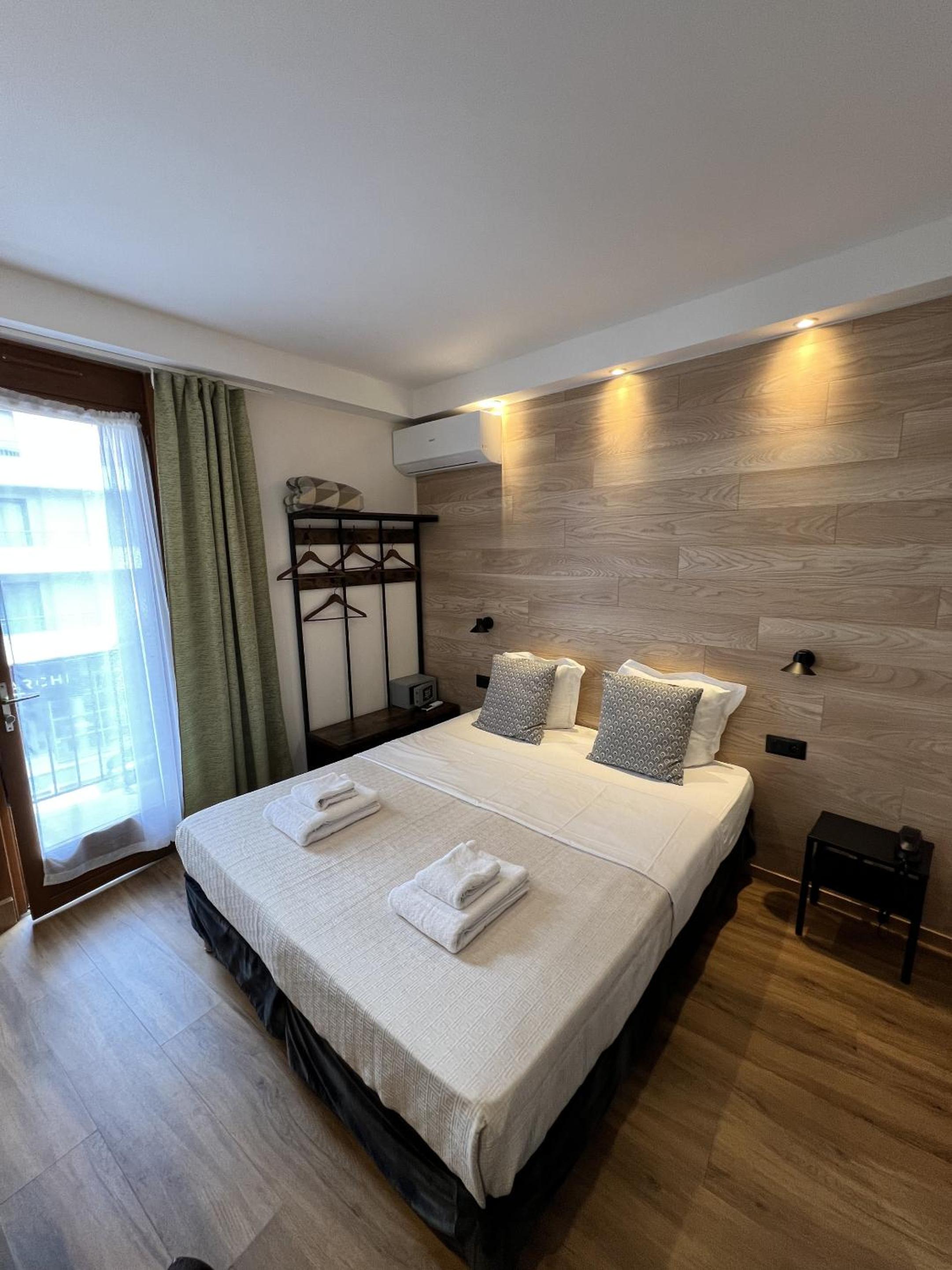 Comfort Double room with Air conditionning photo 2