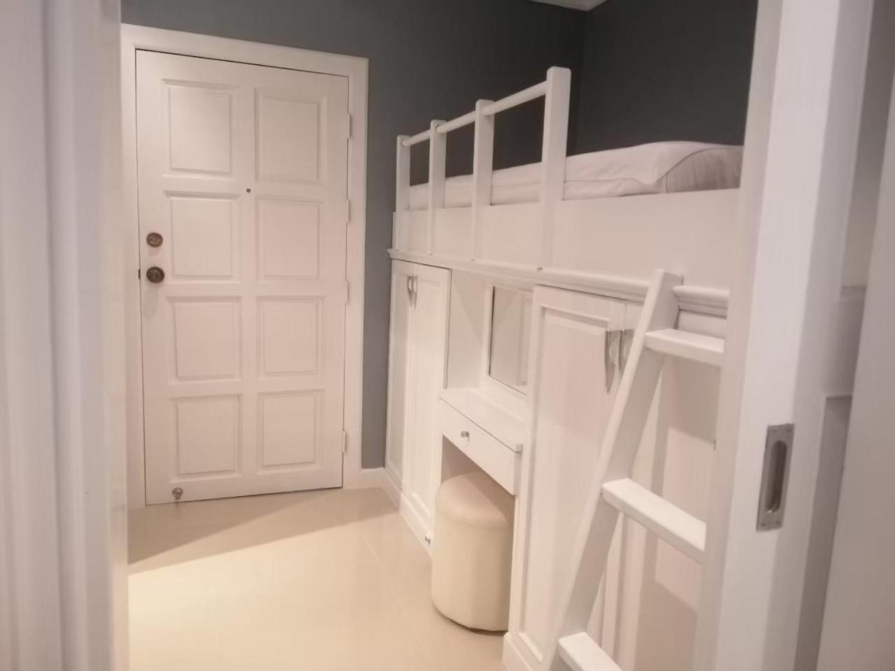 Two-Bedroom Apartment - Photo 10