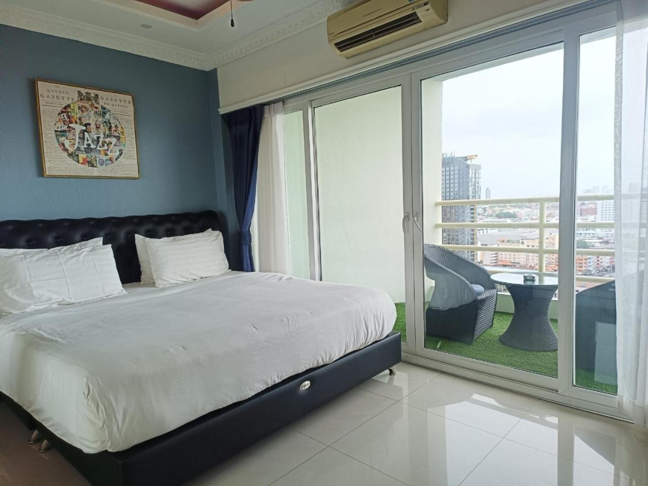 Two-Bedroom Apartment - Photo 8