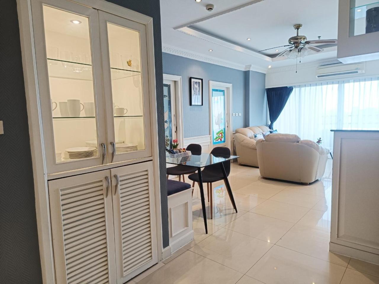 Two-Bedroom Apartment - Photo 6