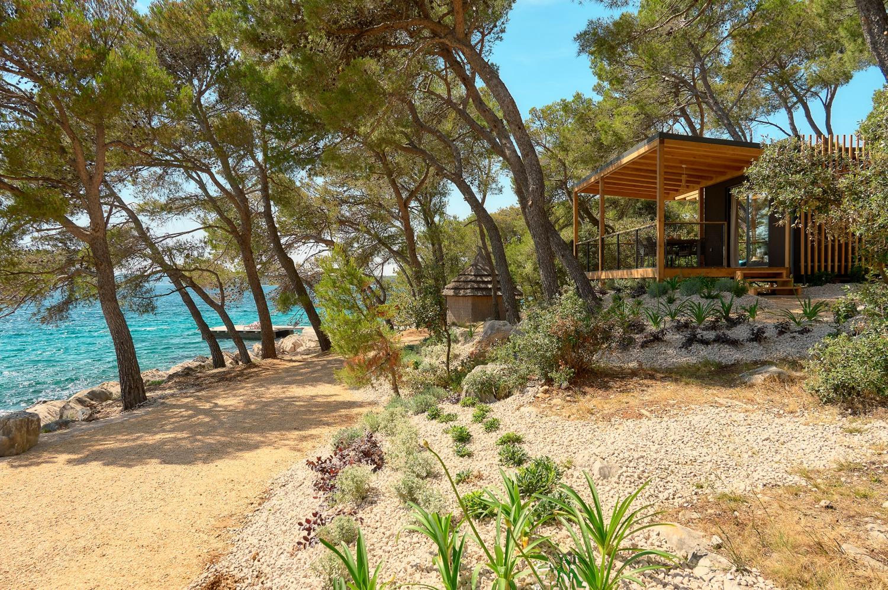 Deluxe Mobile Home, Seafront – Whirlpool photo 3