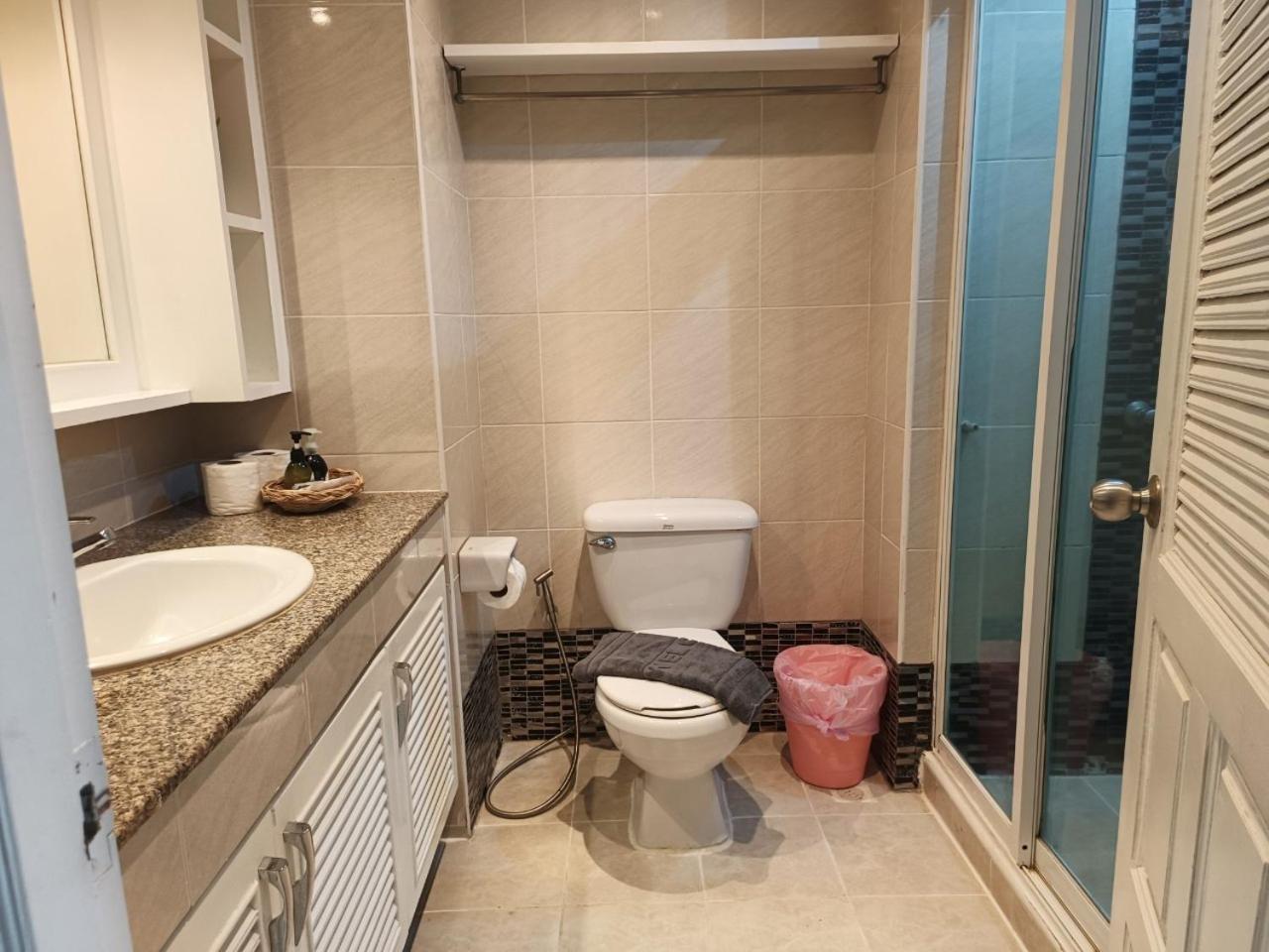 Two-Bedroom Apartment - Photo 4