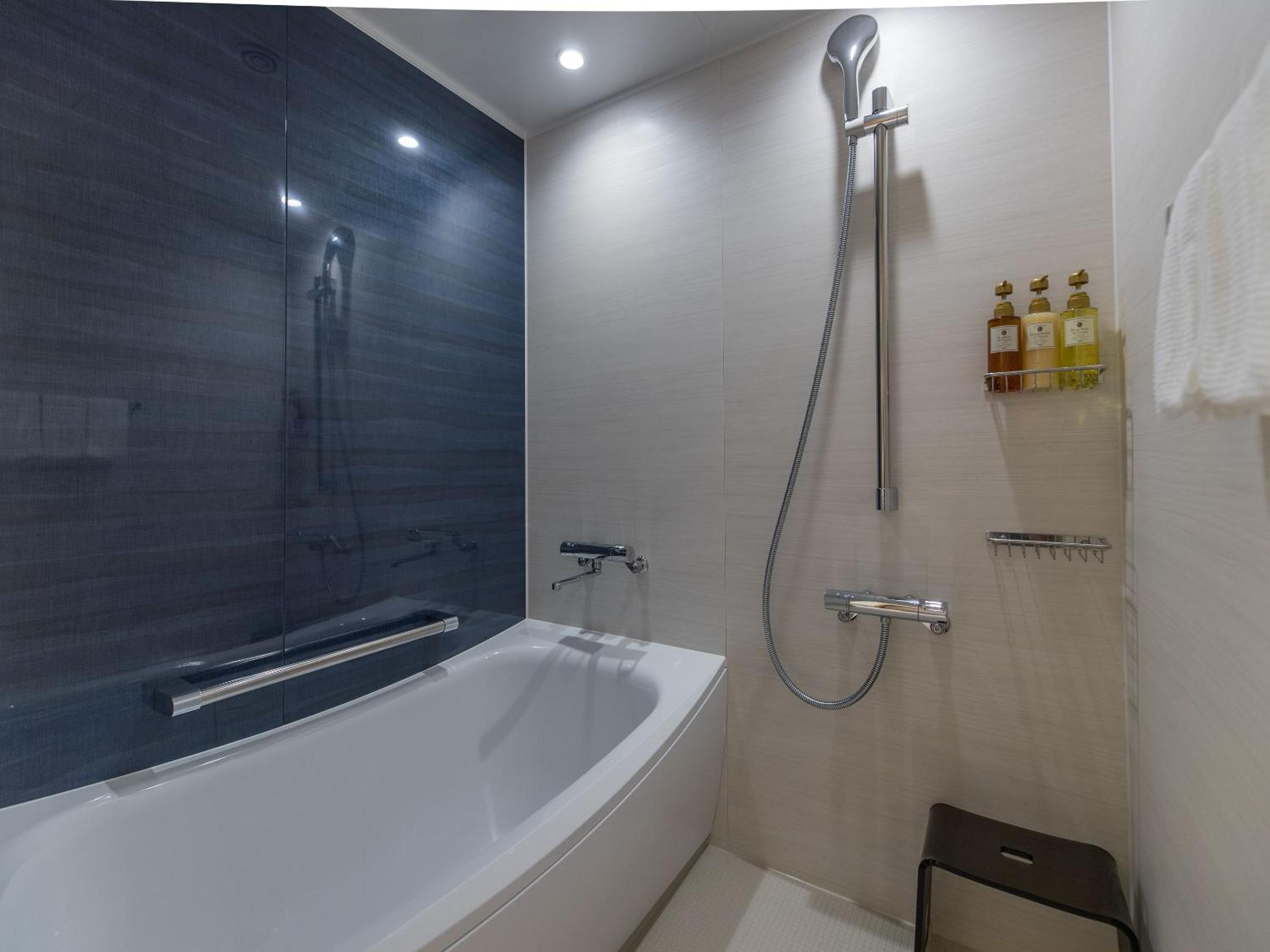 Superior Twin Room (2 Adults) photo 3