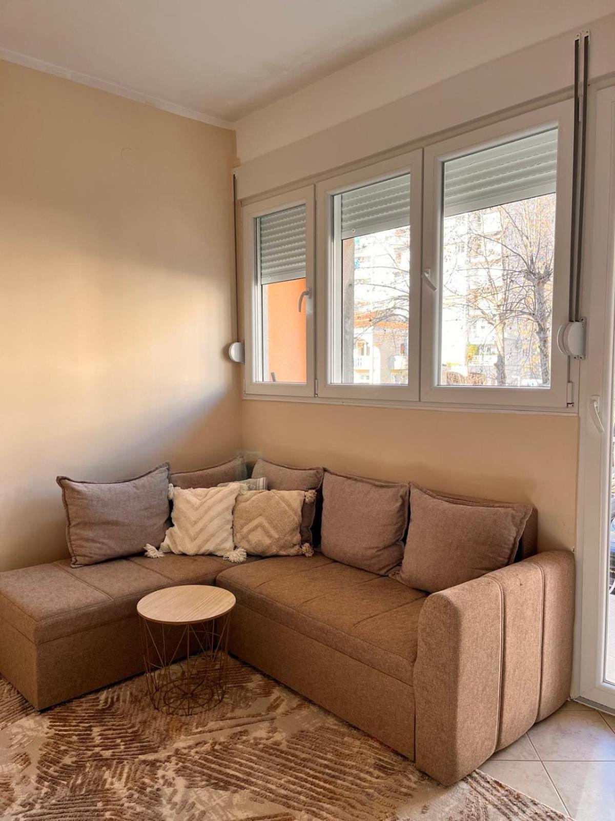 Studio Apartment With Balcony photo 3