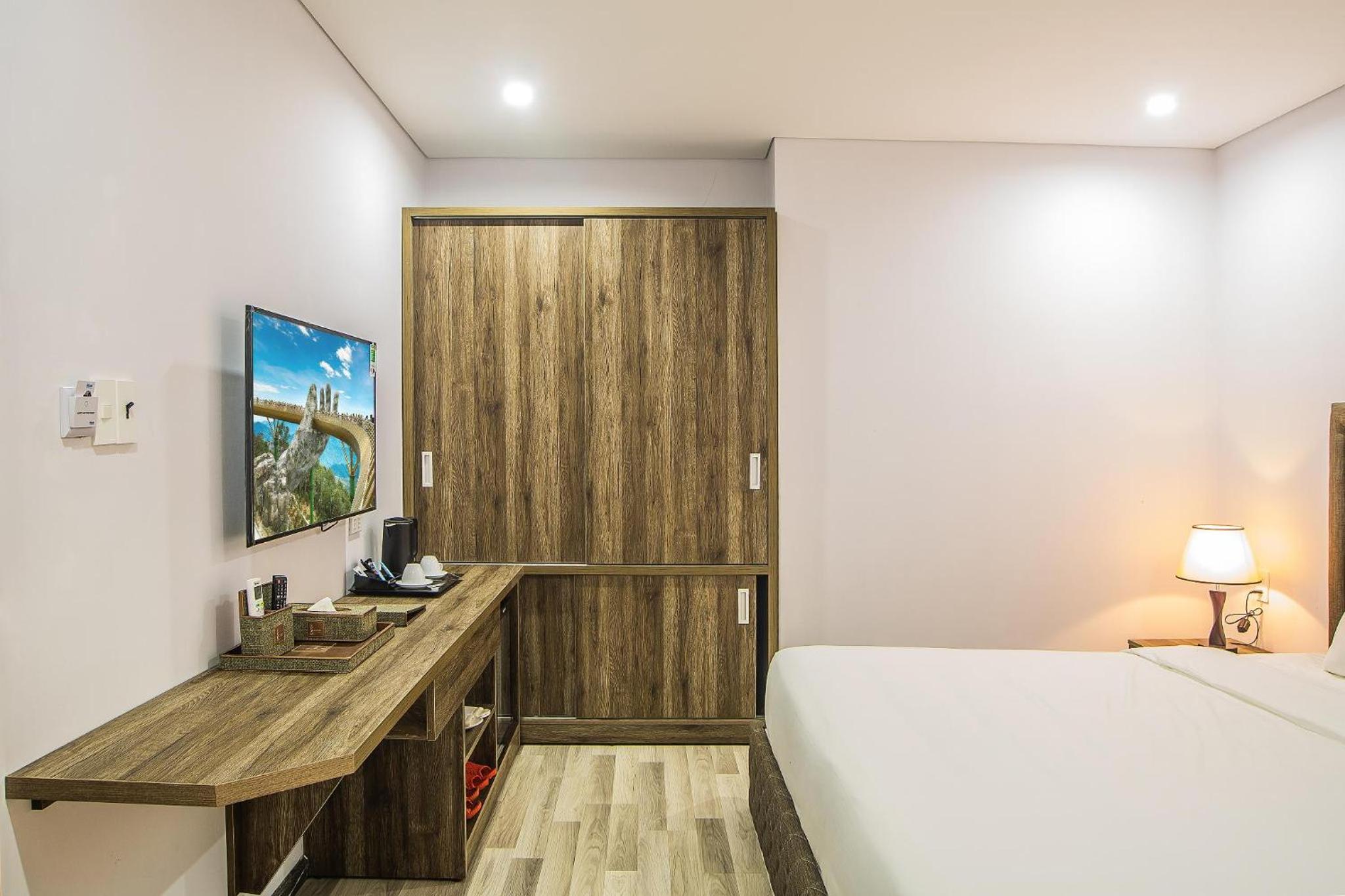 Standard Double Room - Photo 3