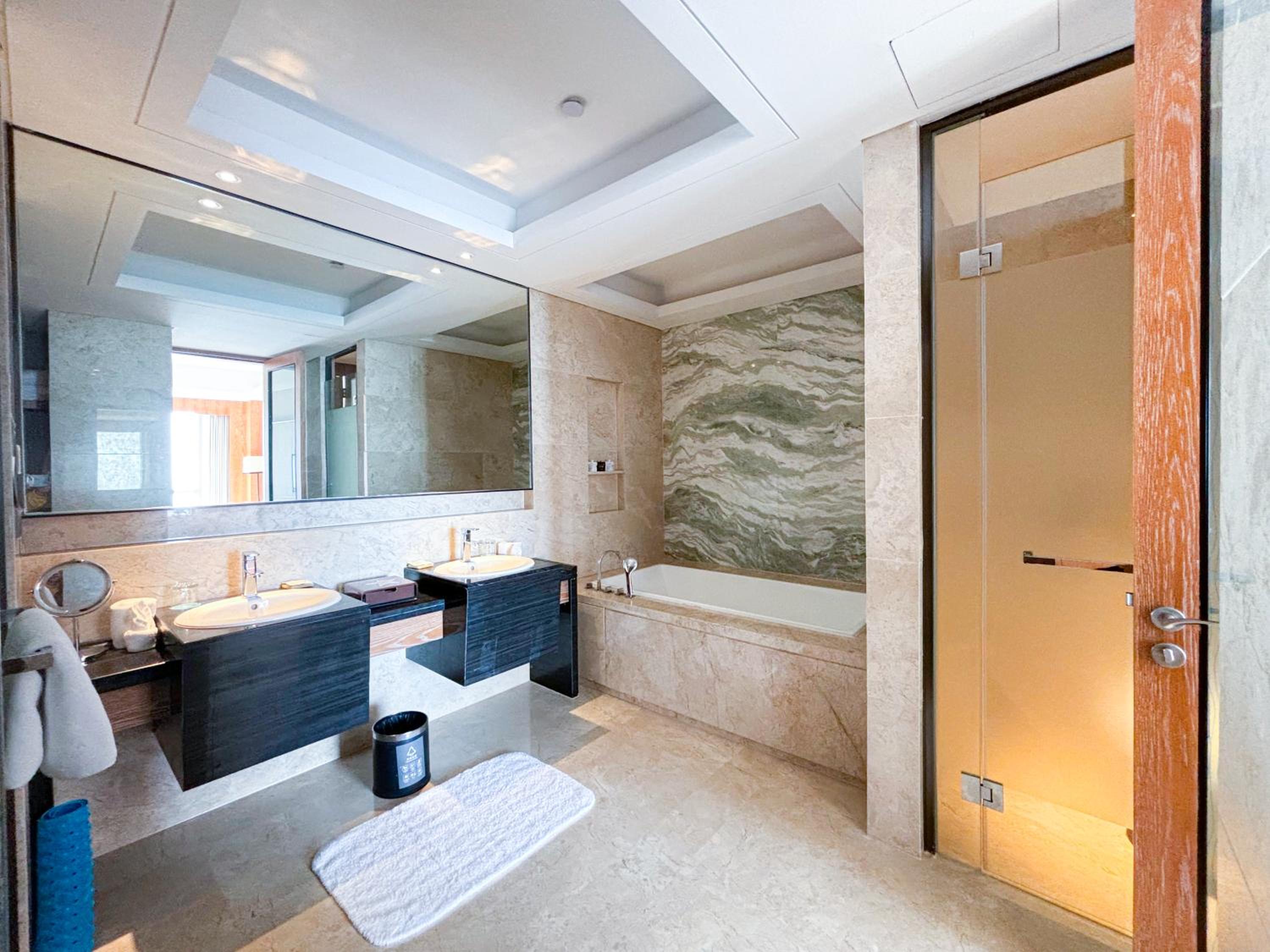 Executive Suite with Sea View photo 2