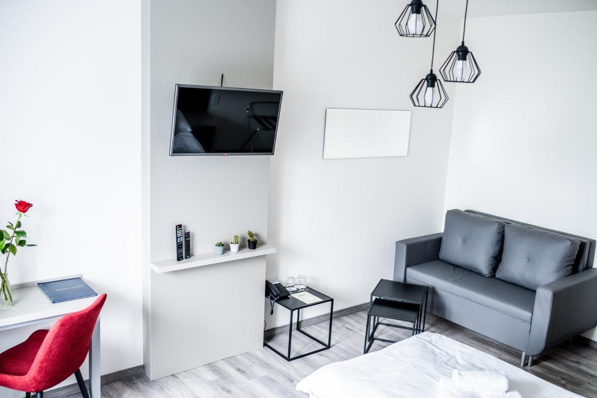 Business Twin Room - Photo 2