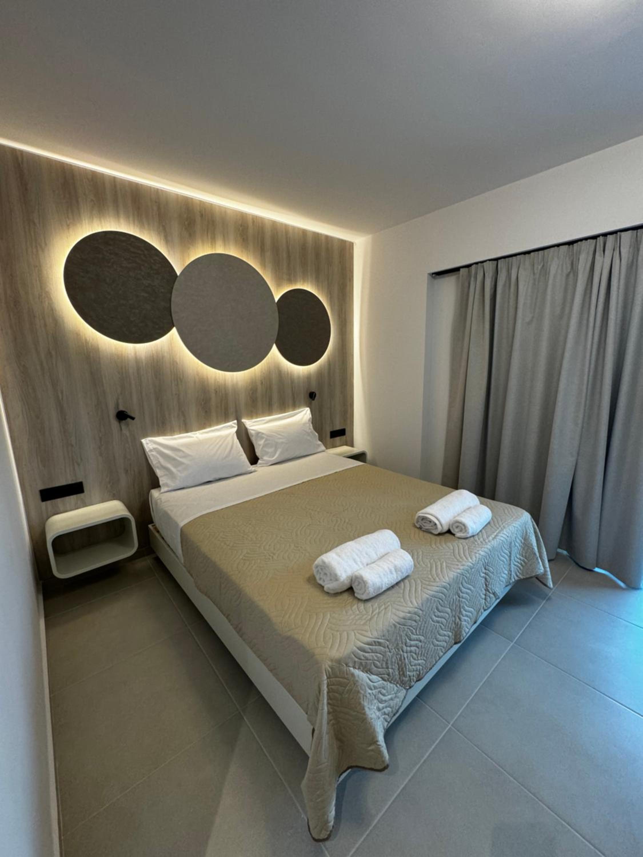 Three-Bedroom House photo 1