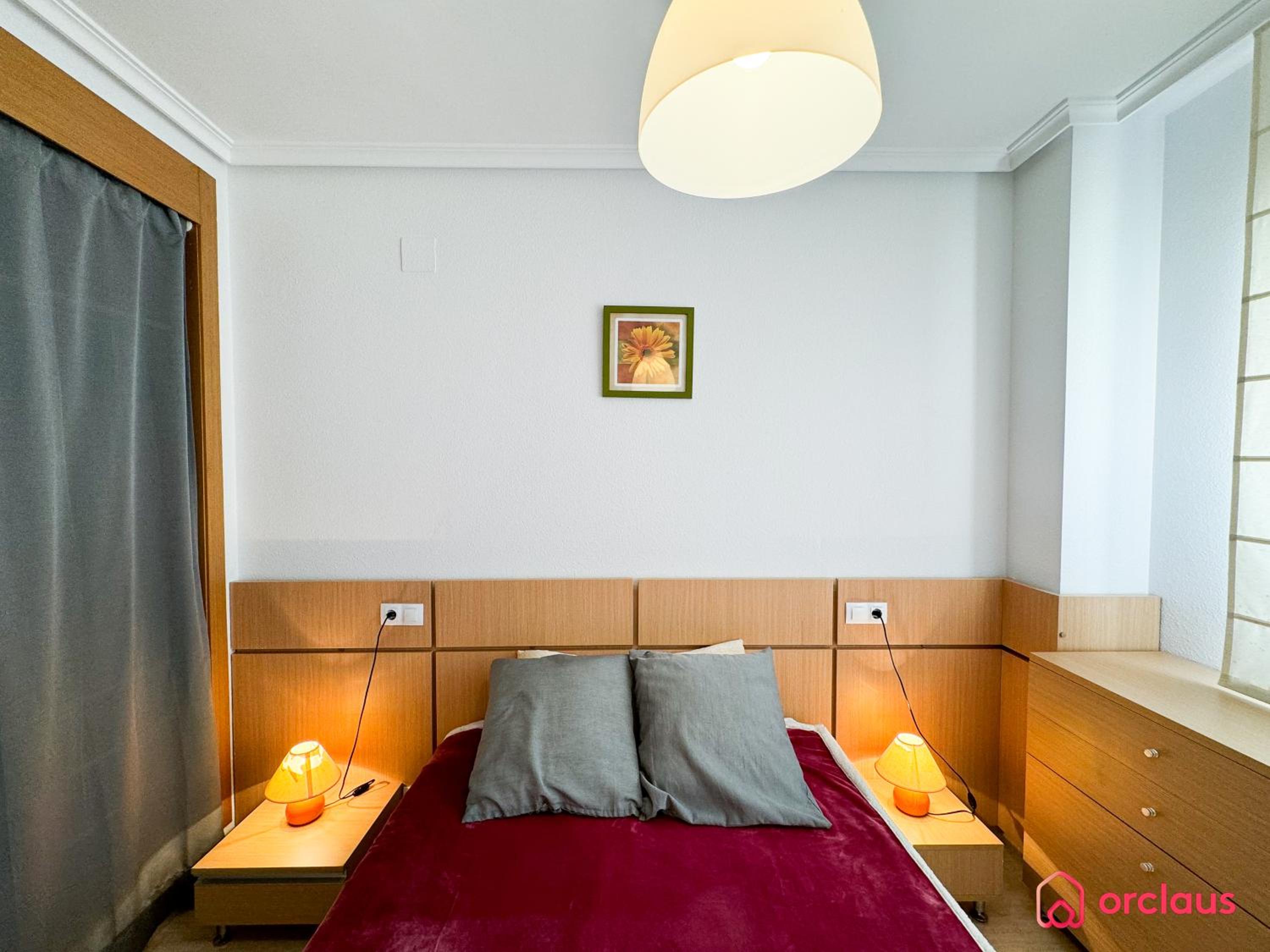 Apartamento de dos habitaciones con balcón