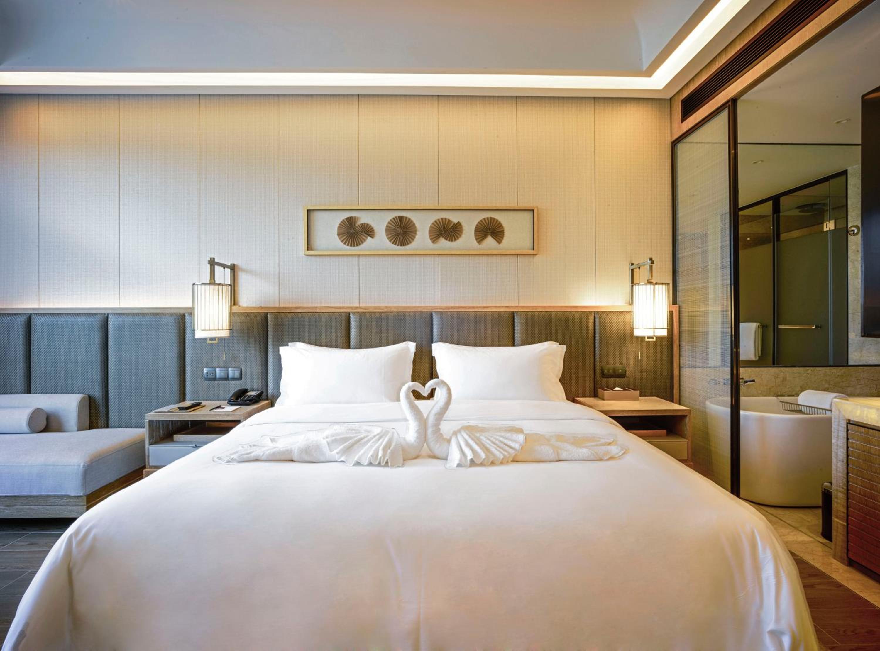 Superior Double or Twin Room (Free upgrade to Deluxe Double or Twin Room with Sea View) photo 2