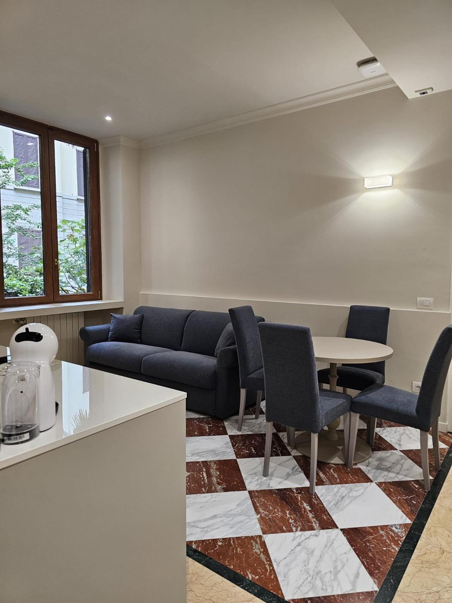 Classic Apartment - Annex