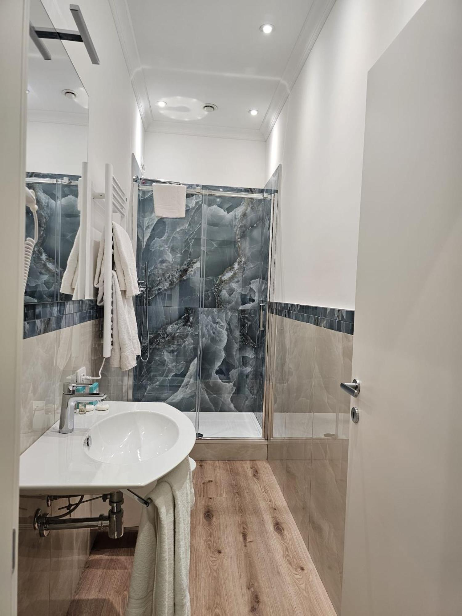 Classic Apartment - Annex