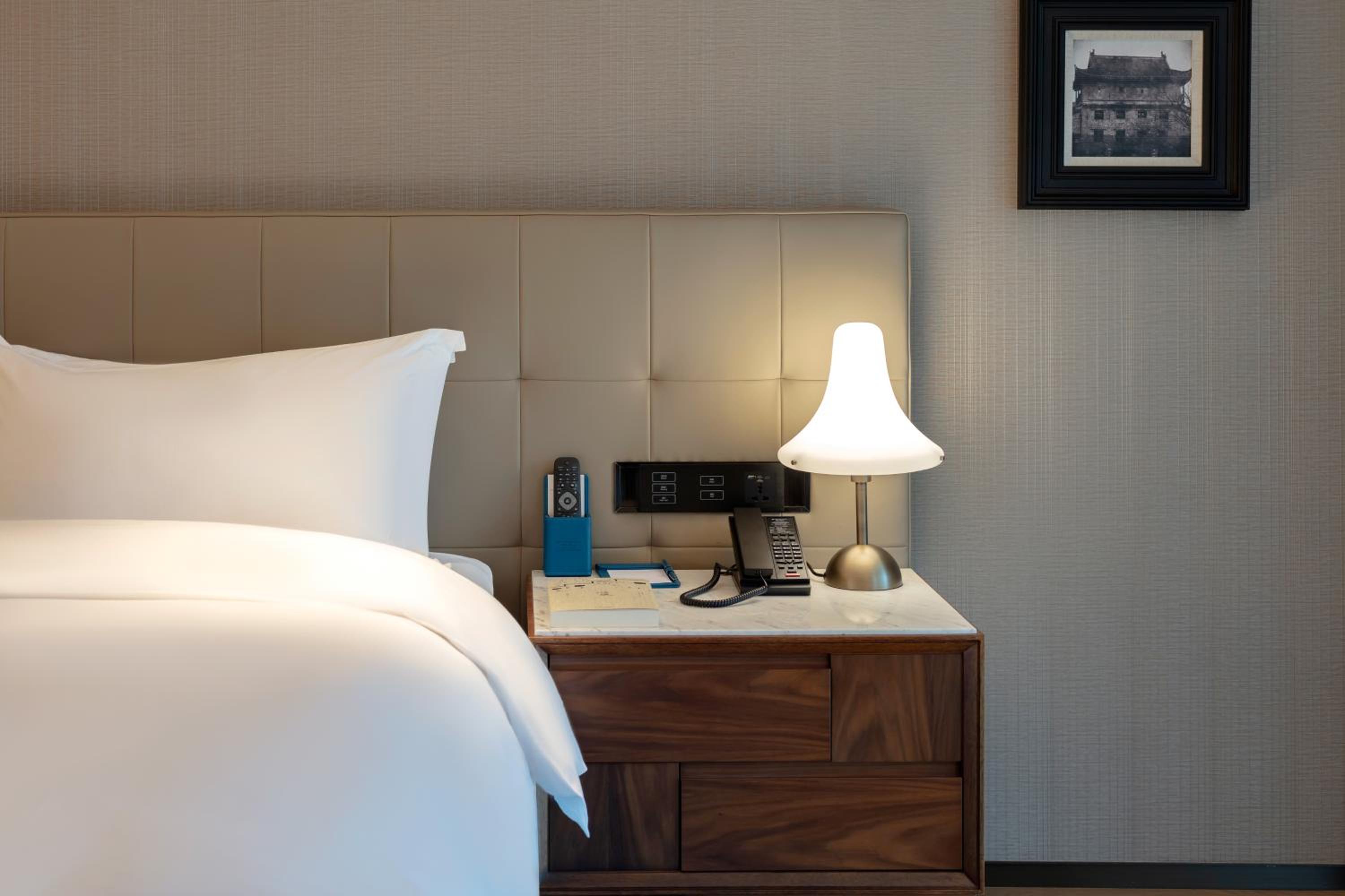 King Executive Suite (South building) photo 3