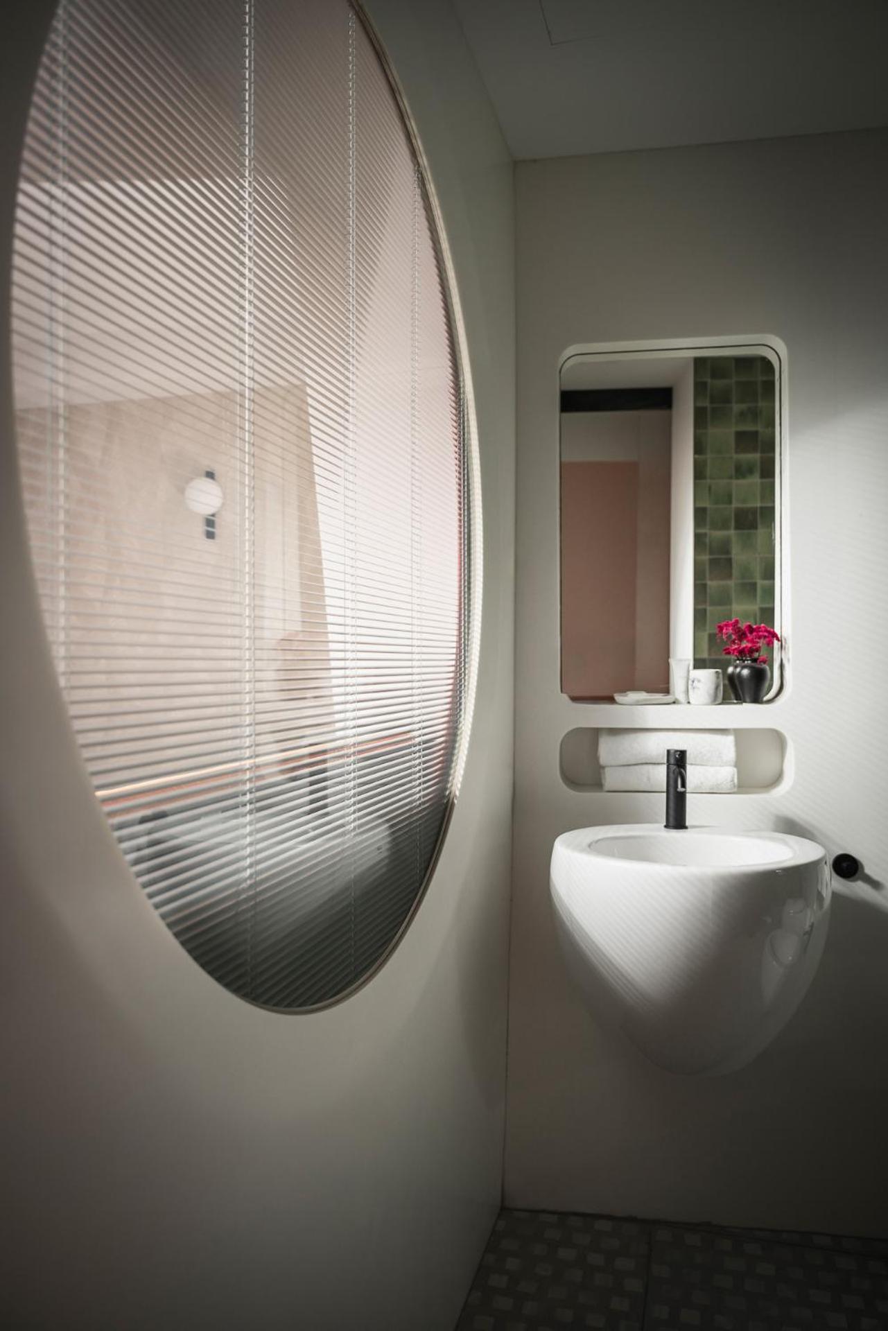 Superior Double Room - Photo 8