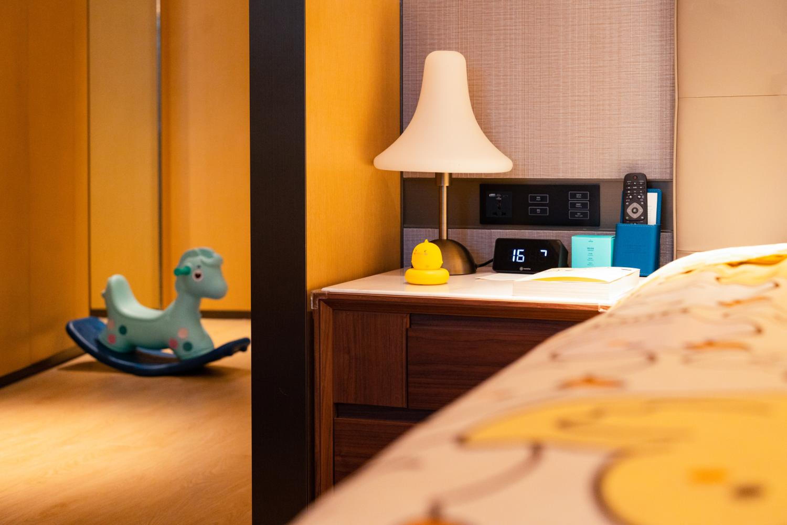 King Family Suite  (South building) photo 2
