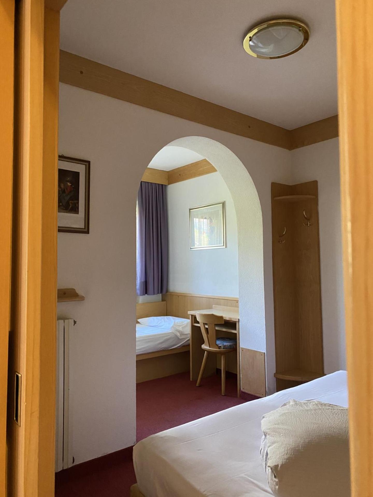 Two-Bedroom Deluxe Apartment with Balcony photo 2