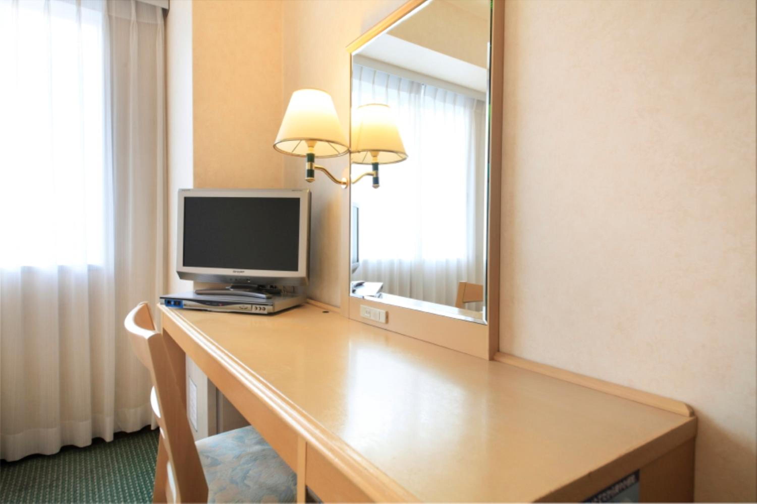 Single Room - Non-Smoking photo 1
