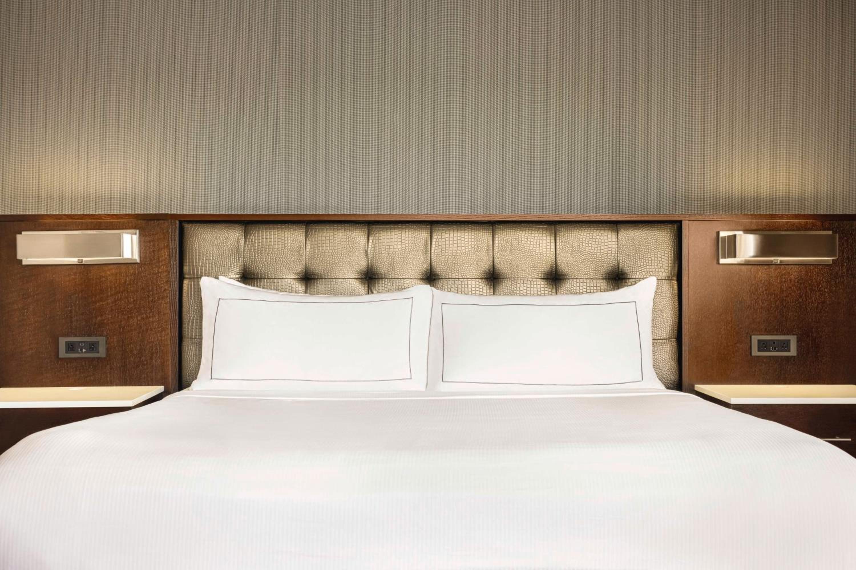 Superior King Room - Photo 5