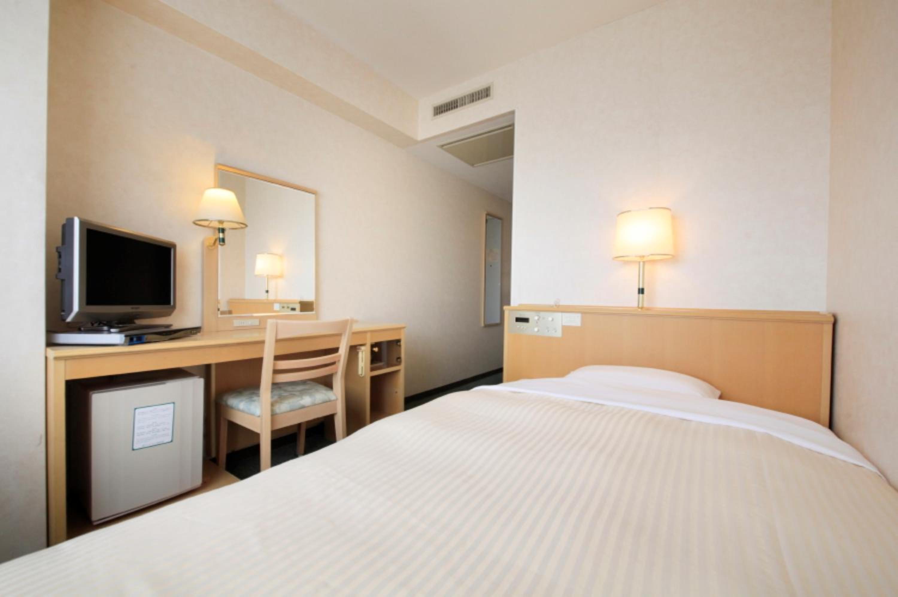 Single Room - Non-Smoking photo 2