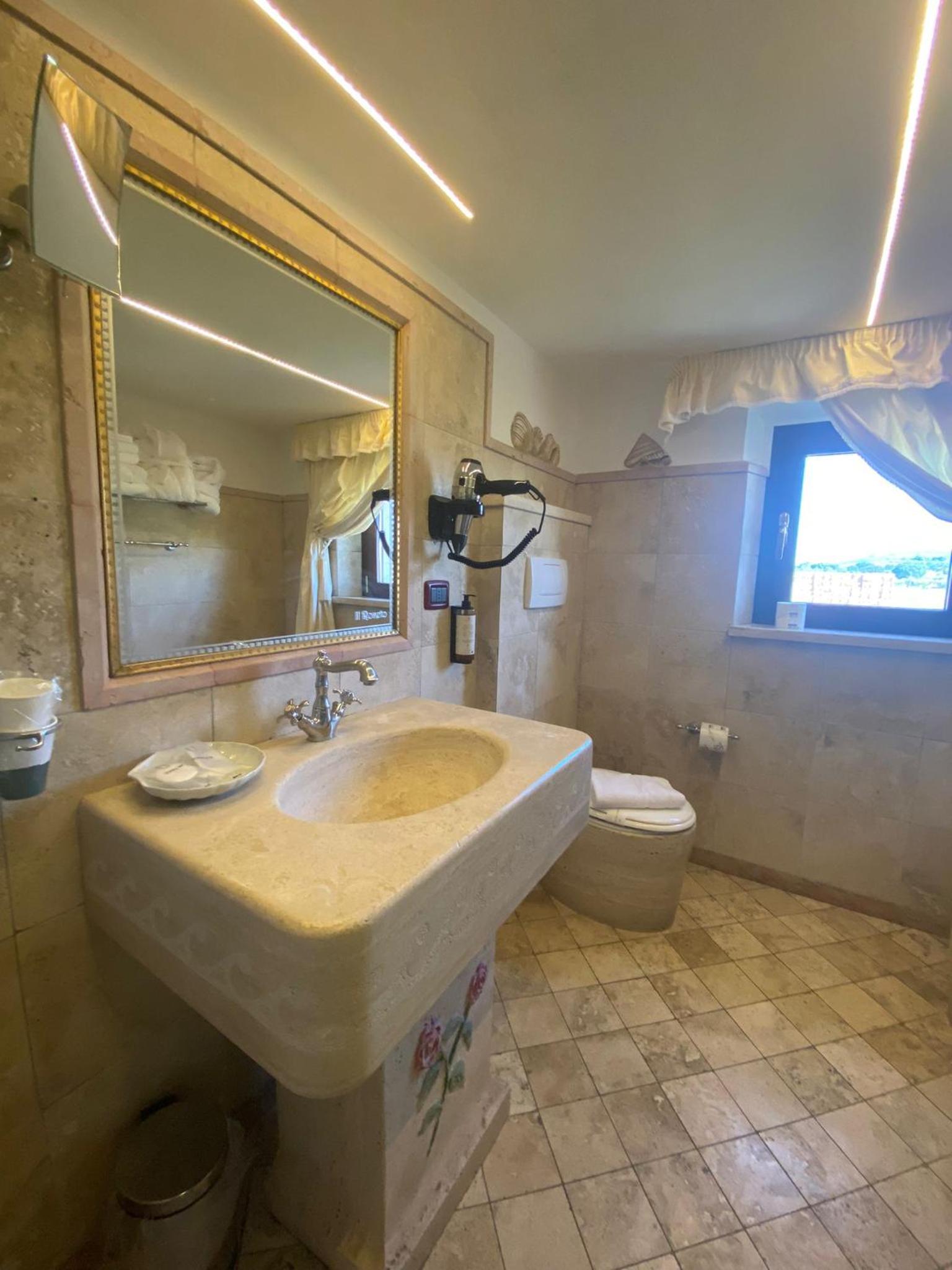 Double Room with Mountain View photo 3