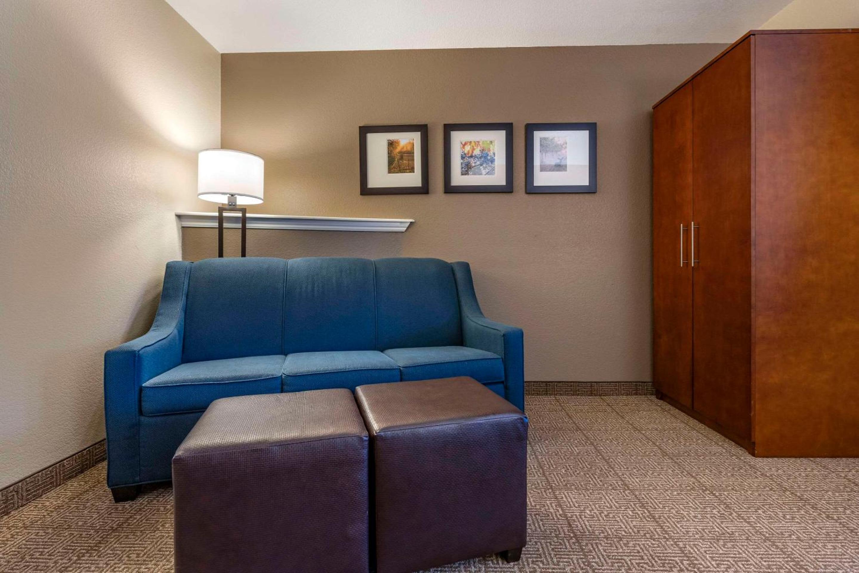 King Suite with Balcony - Non-Smoking - Photo 1