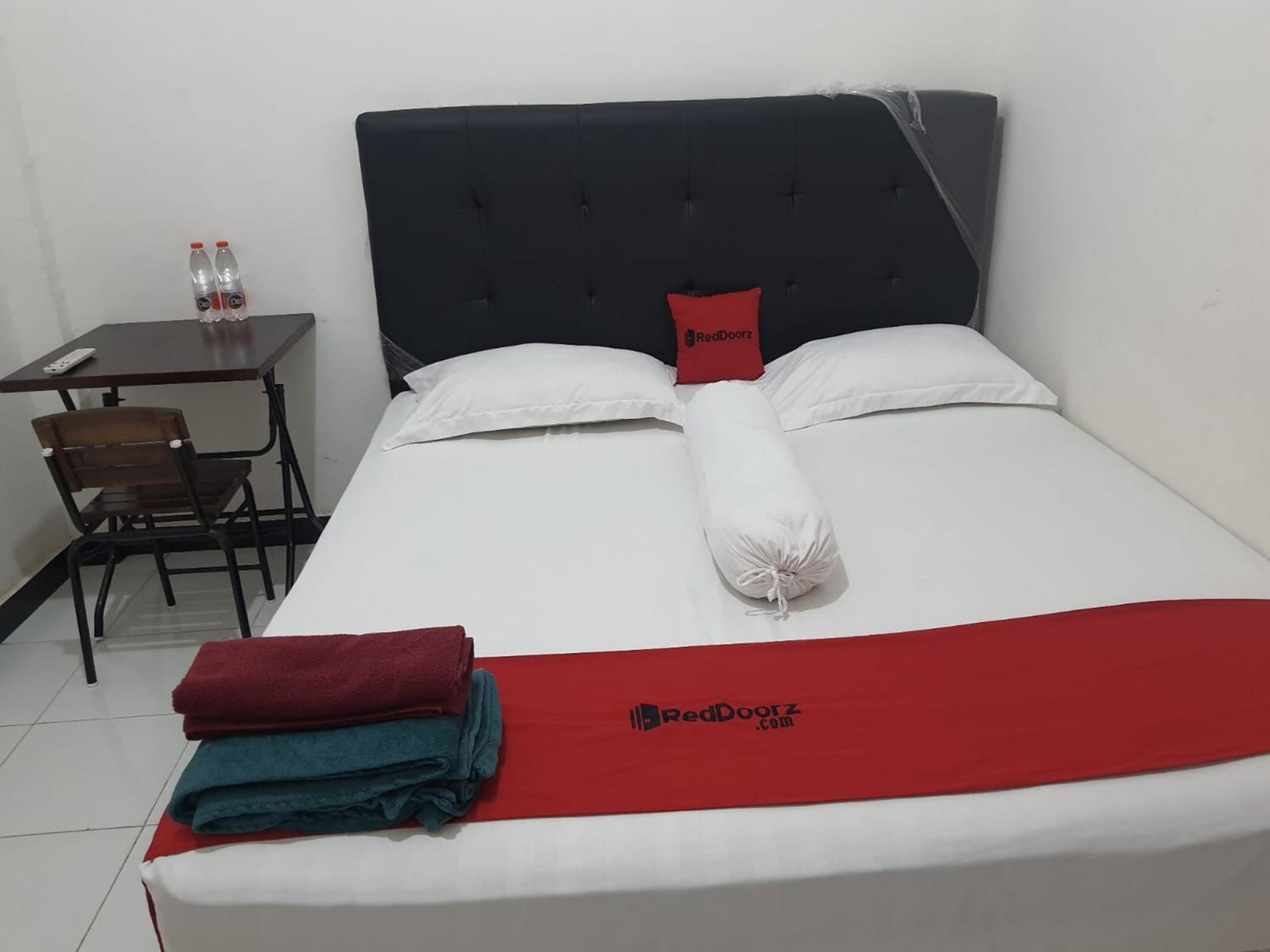 Deluxe Room - Photo 2