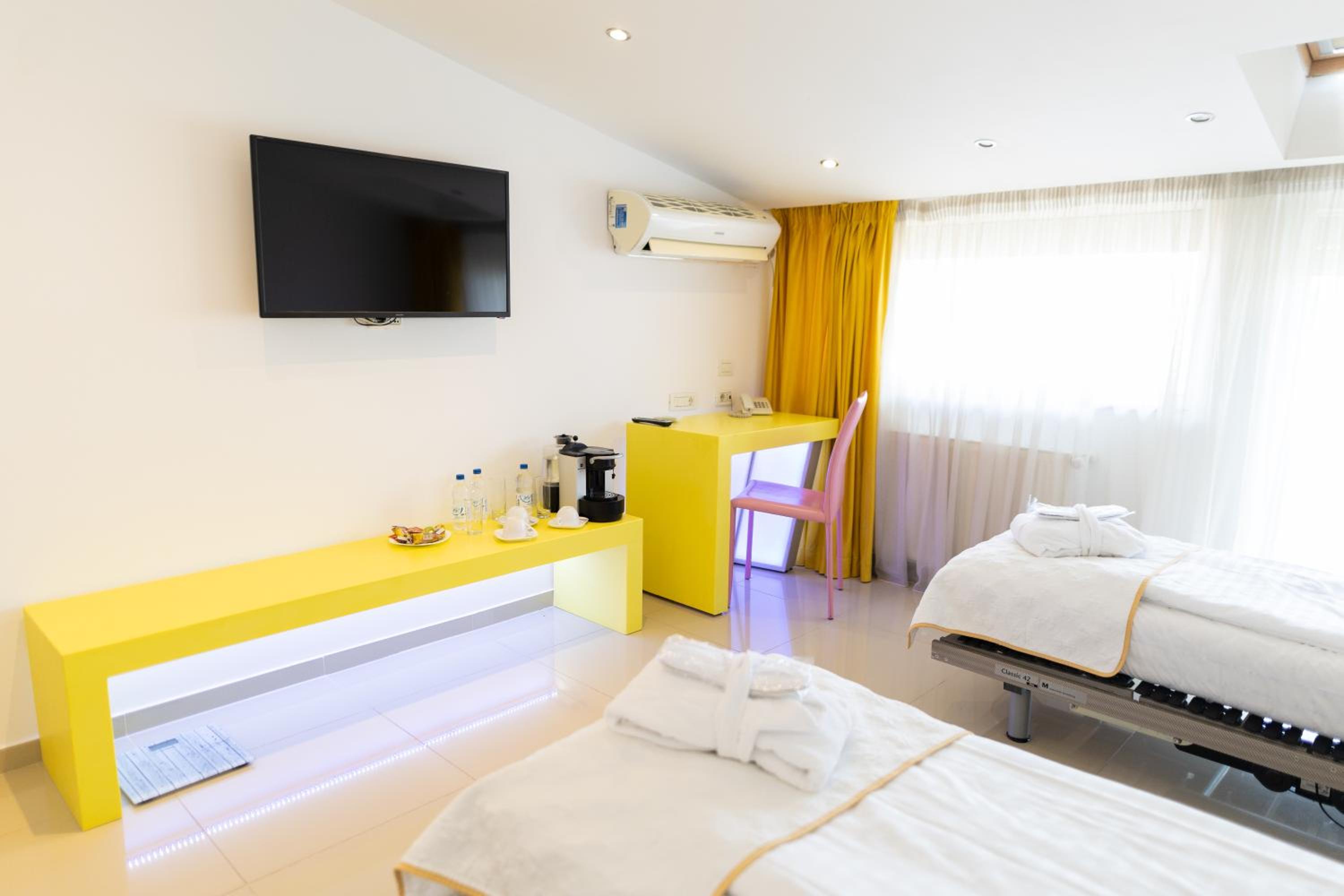 Budget Triple Room - Photo 5