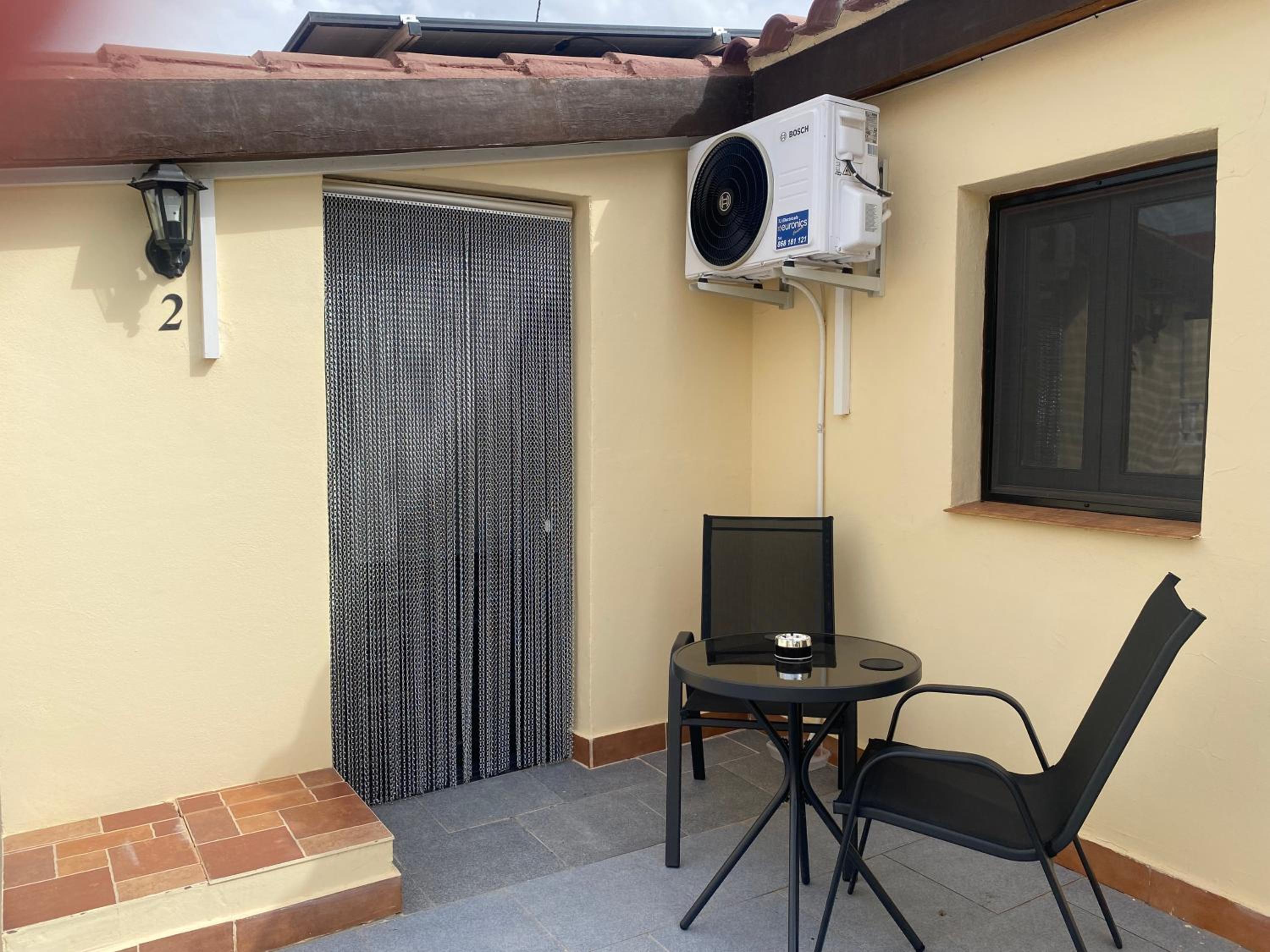 Studio with Pool View photo 3