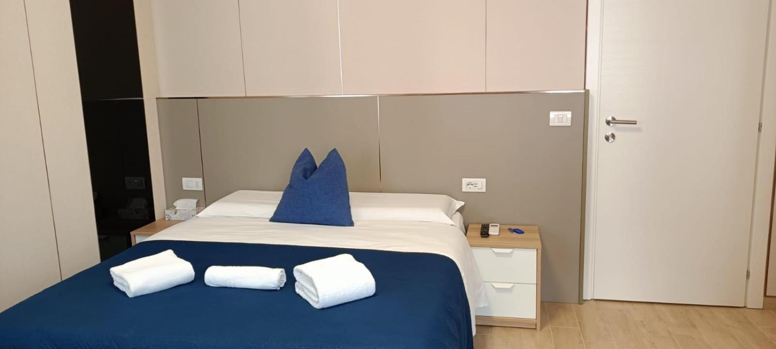 Double Room with Private Bathroom photo 1