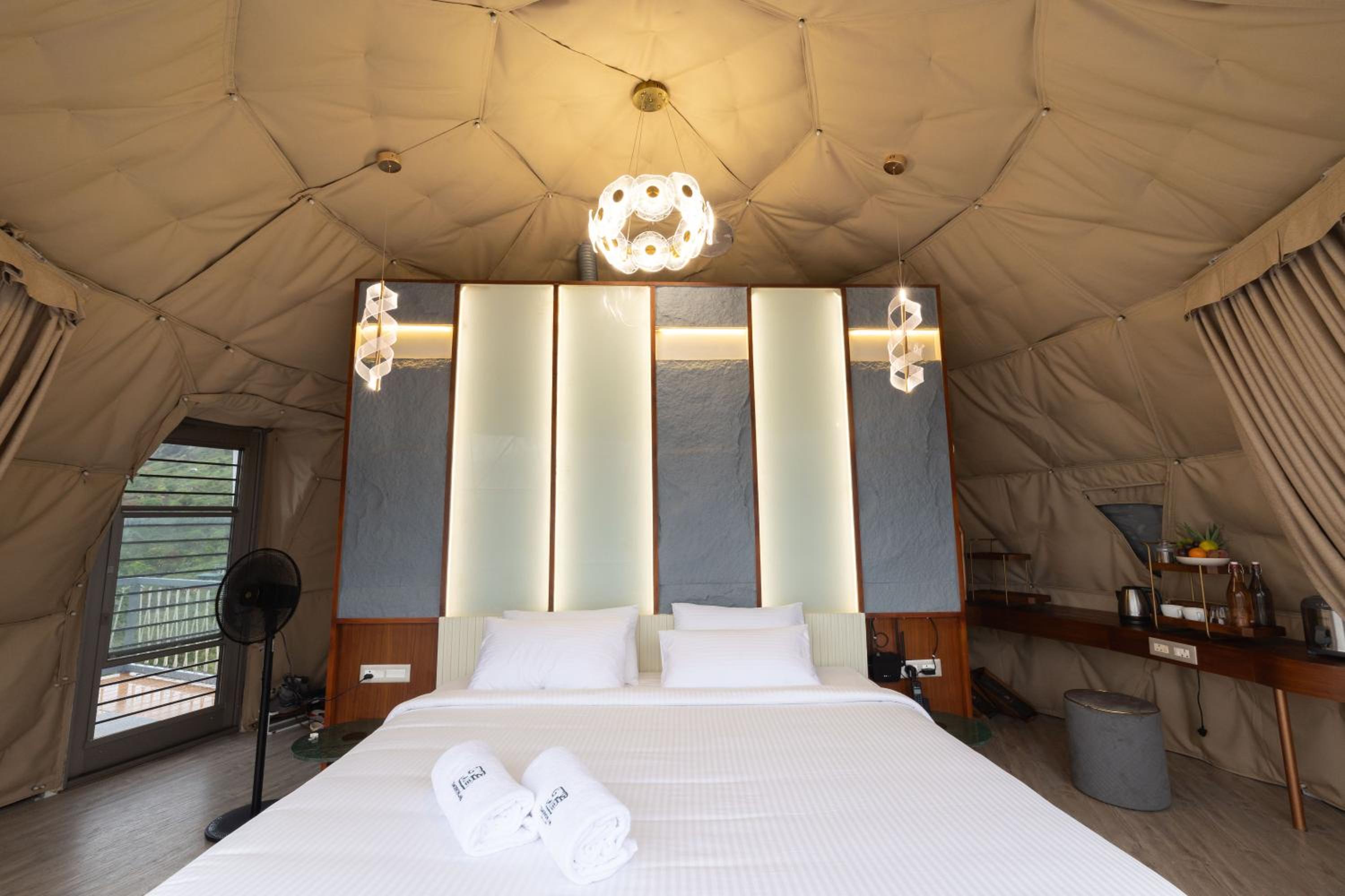 Deluxe Family Suite photo 1