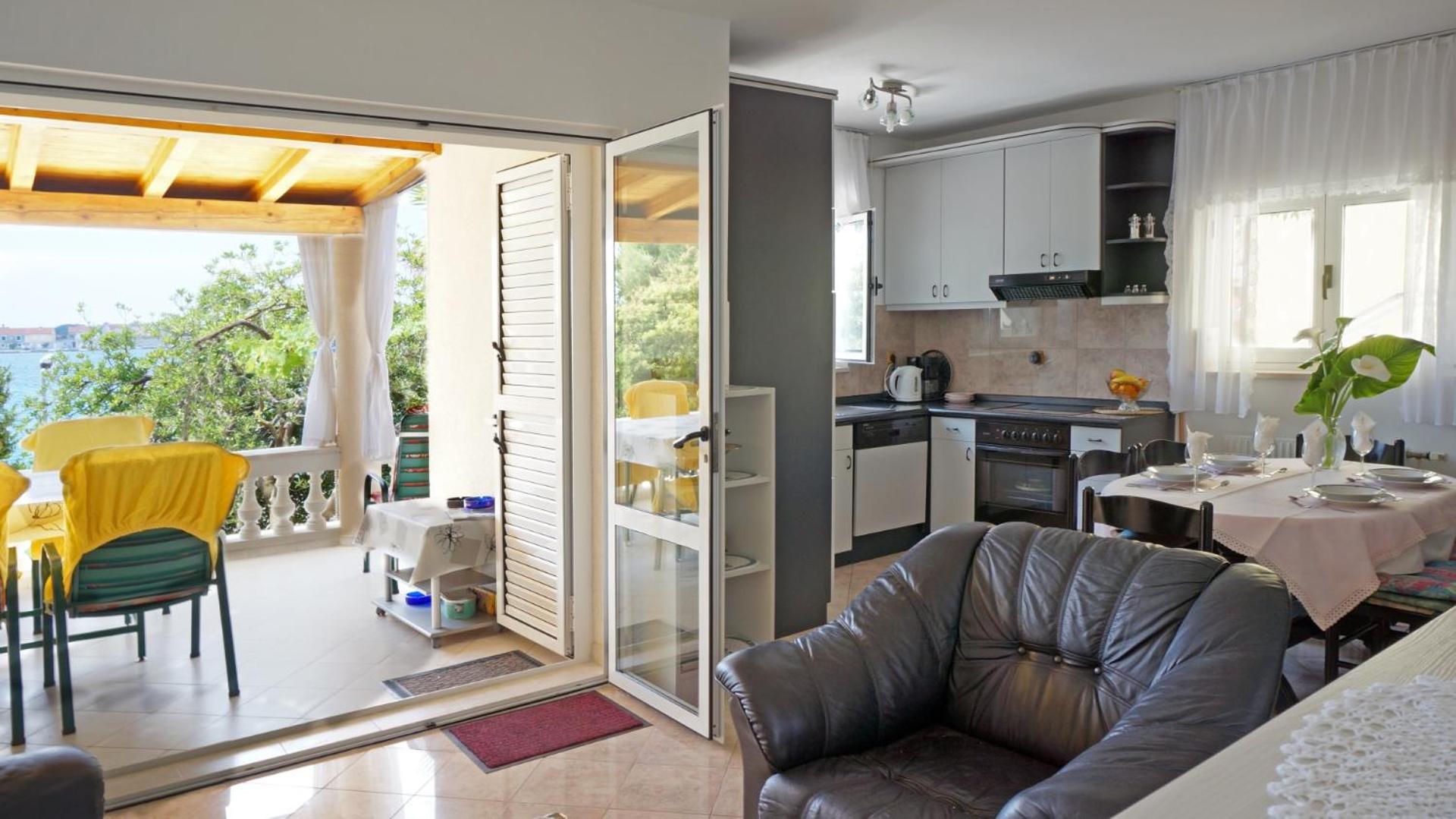 Apartment with Sea View photo 2