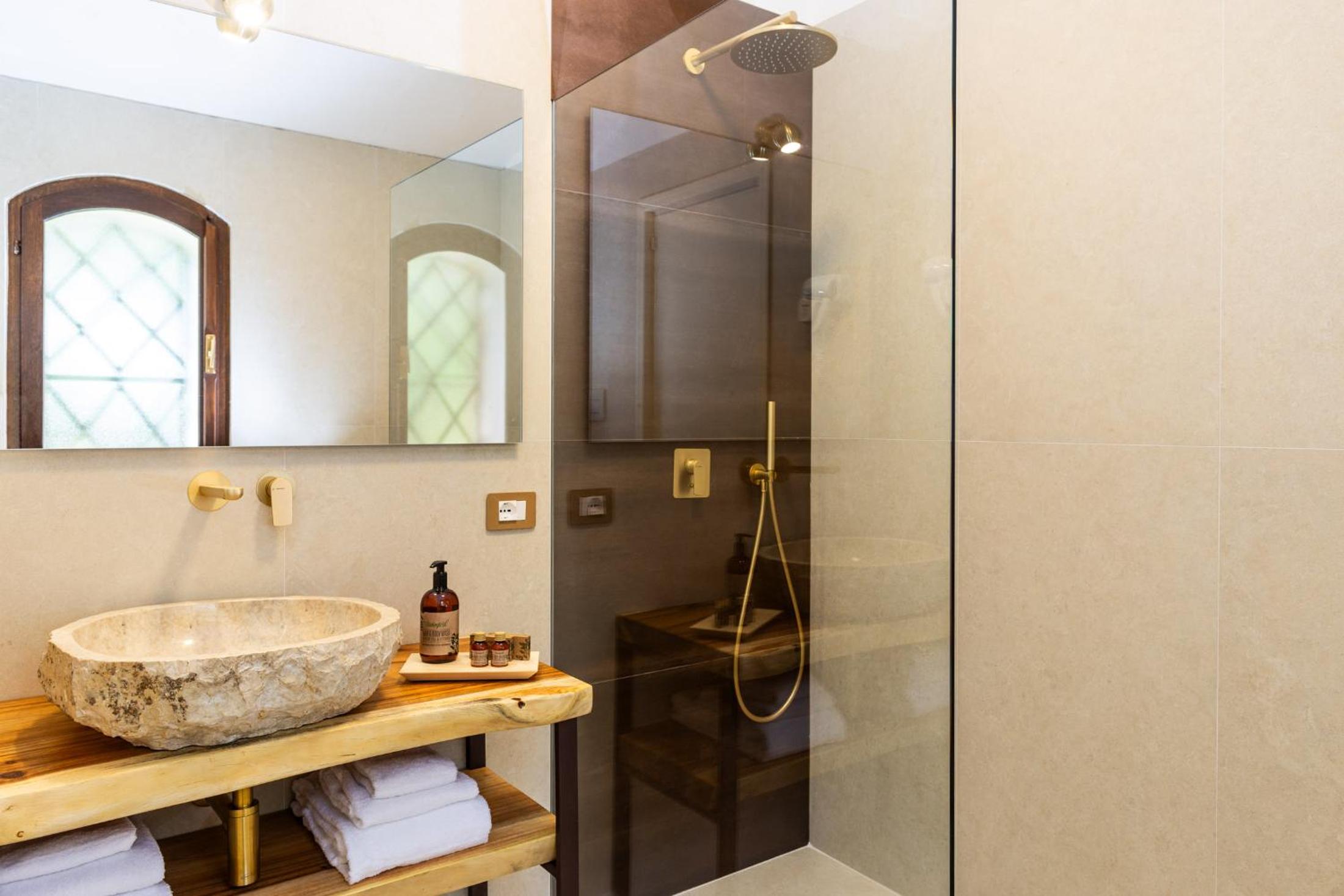 Superior Double Room - Photo 21